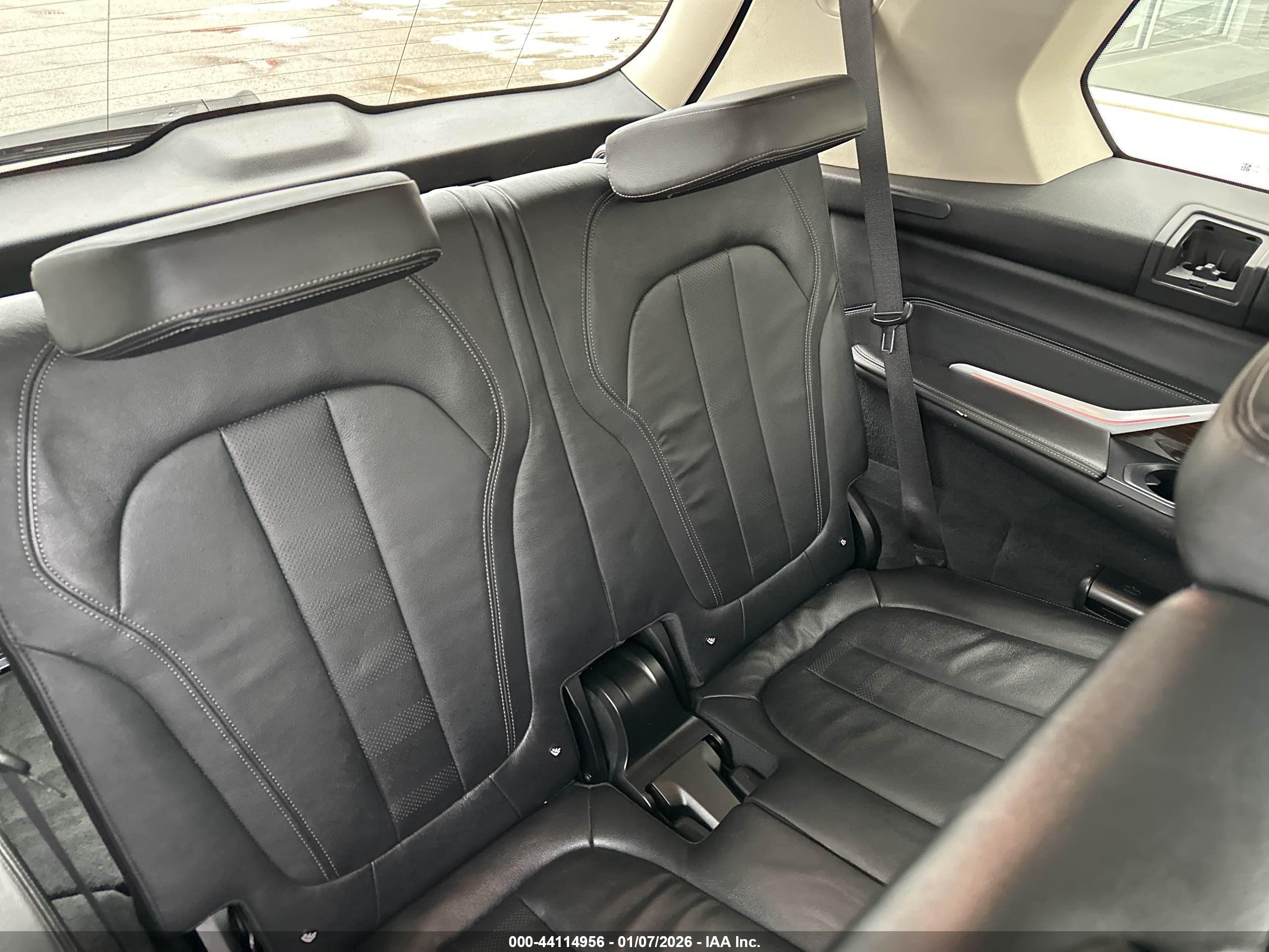 BMW X7 image 6