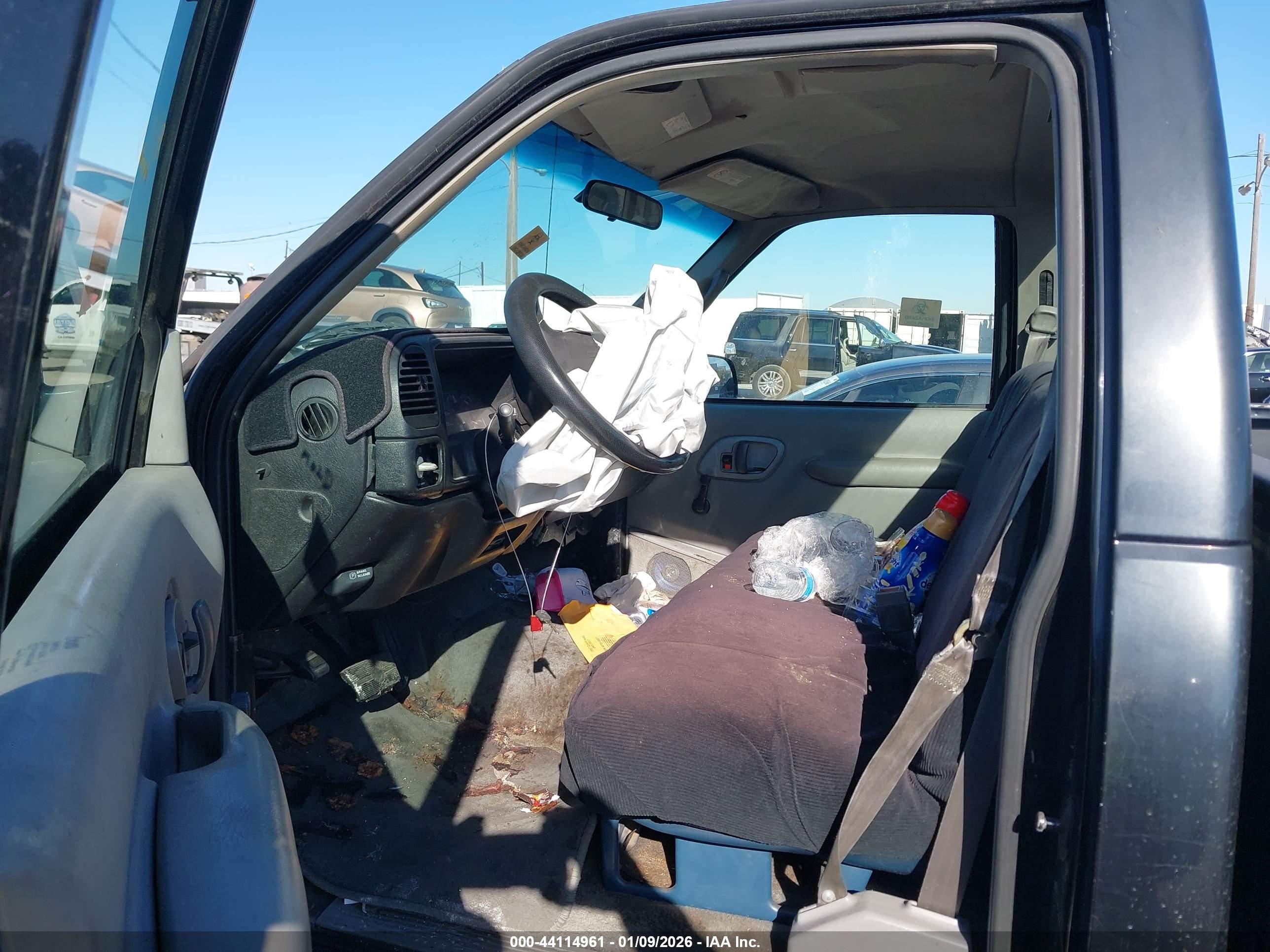GMC SIERRA image 8