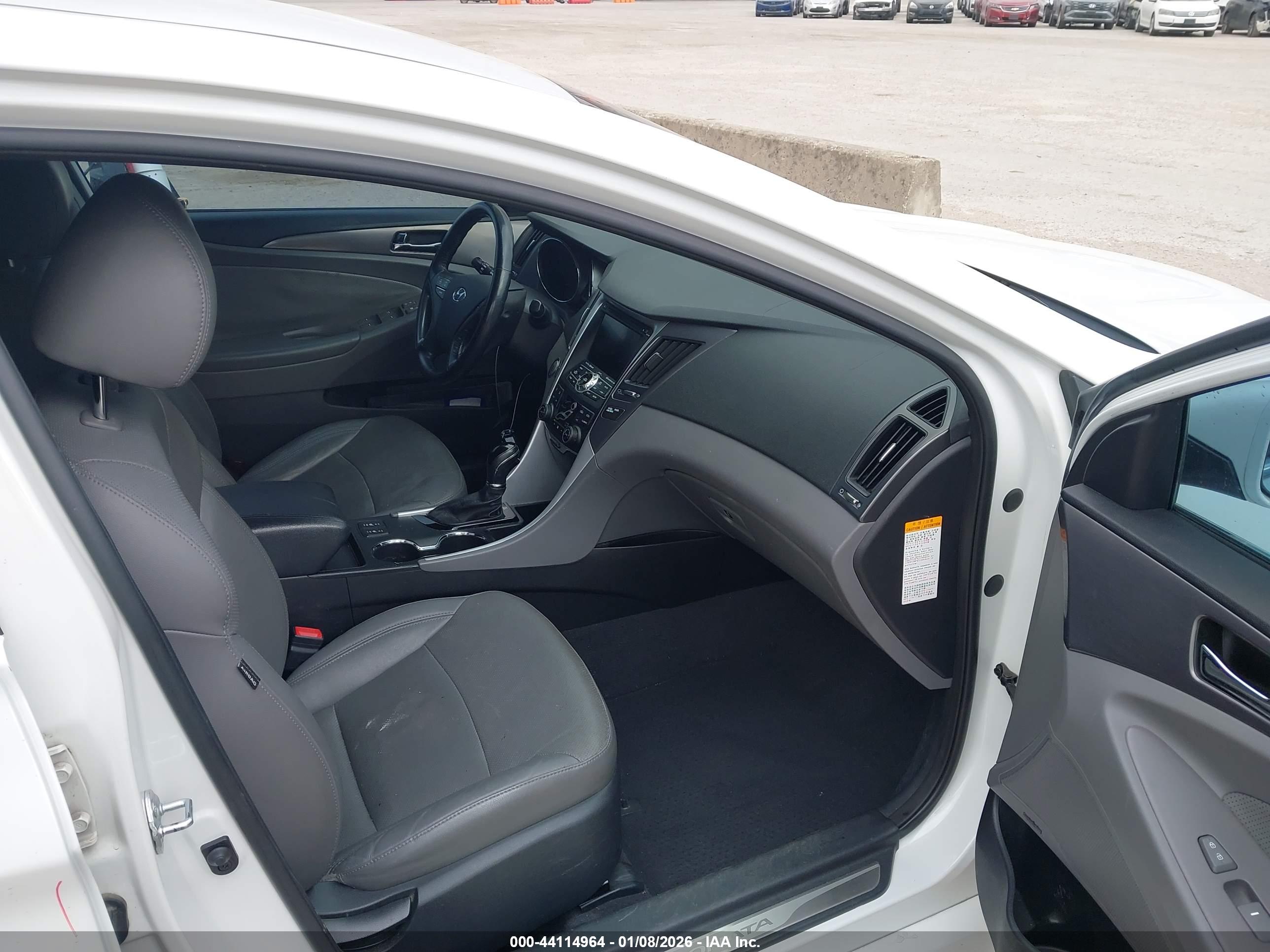 HYUNDAI SONATA image 5