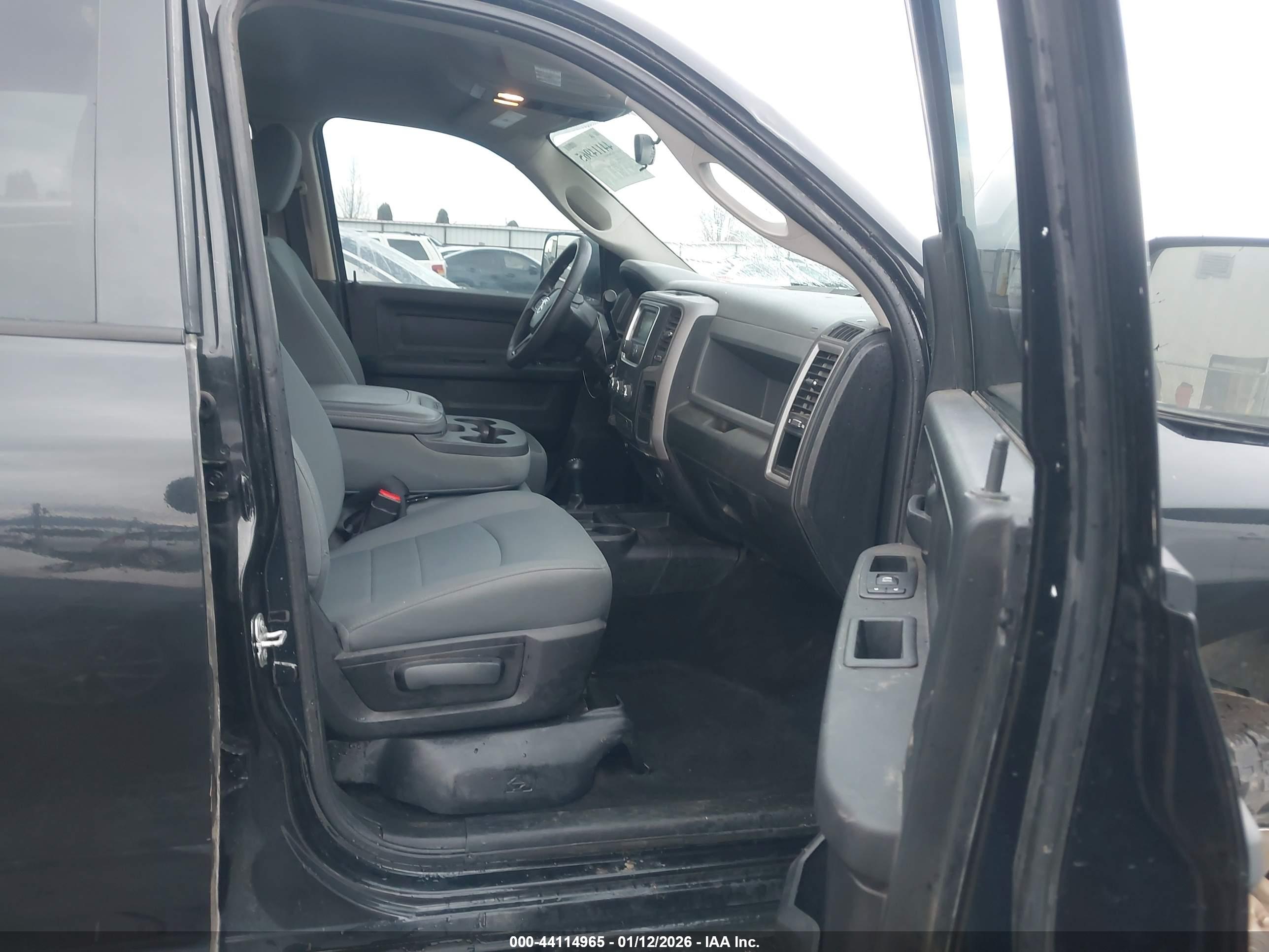 RAM 2500 image 5