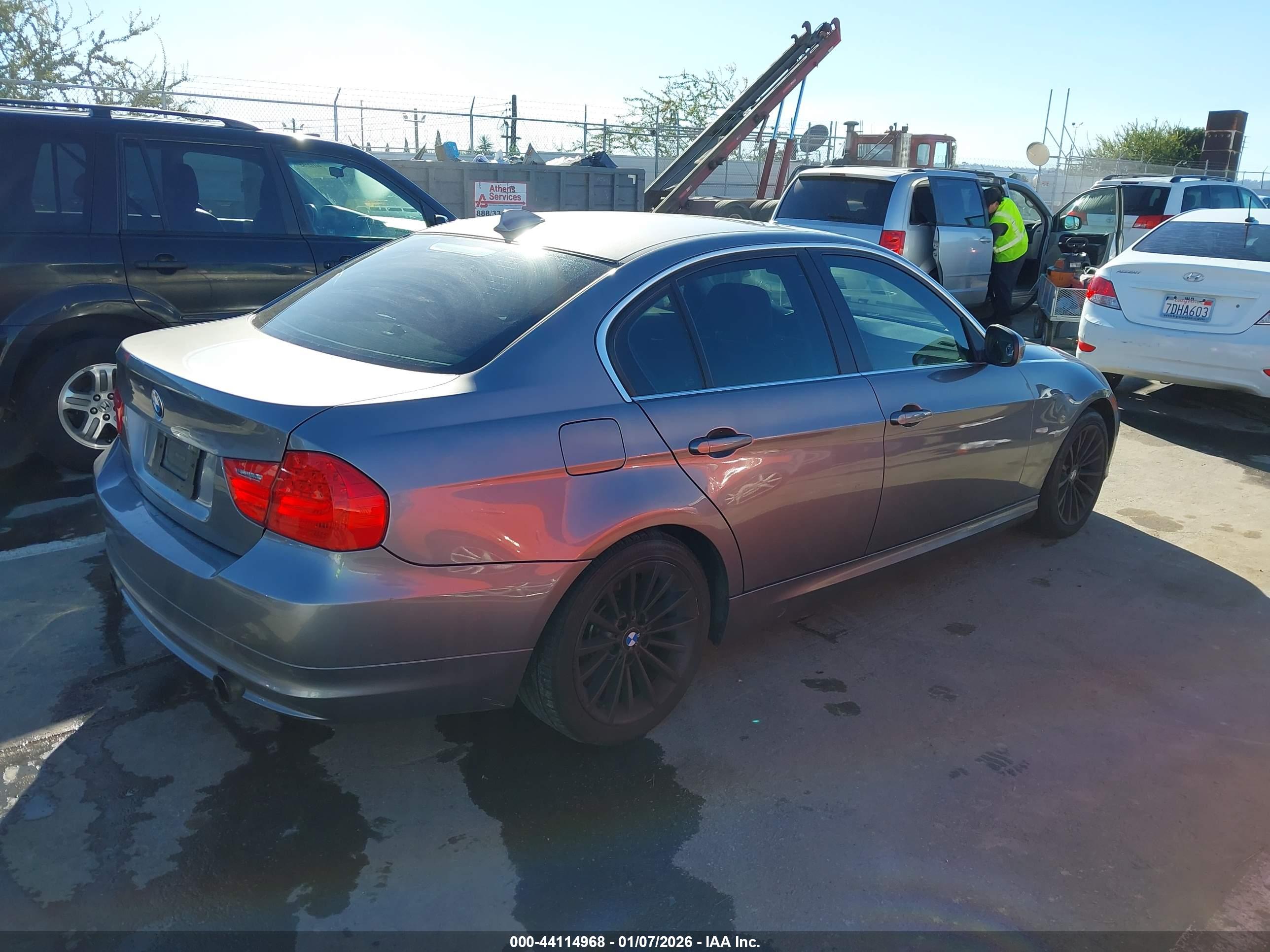 BMW 335I image 4