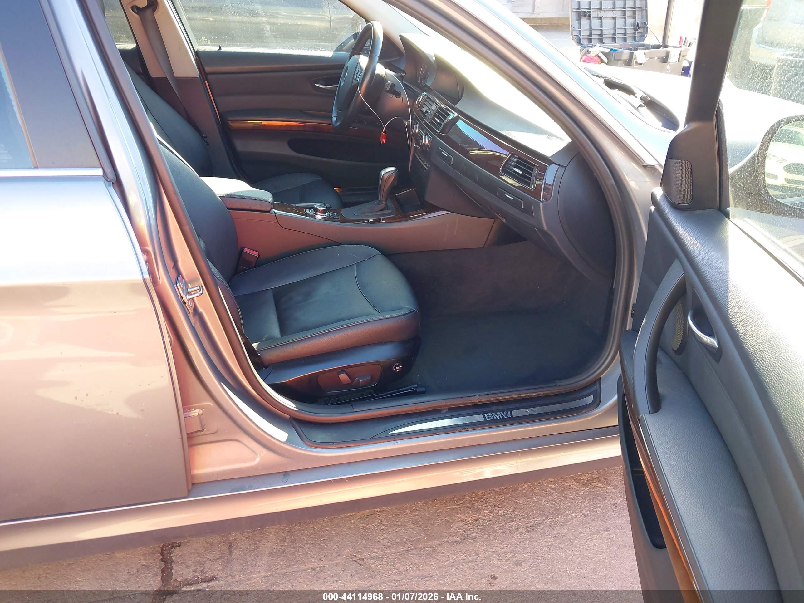 BMW 335I image 5