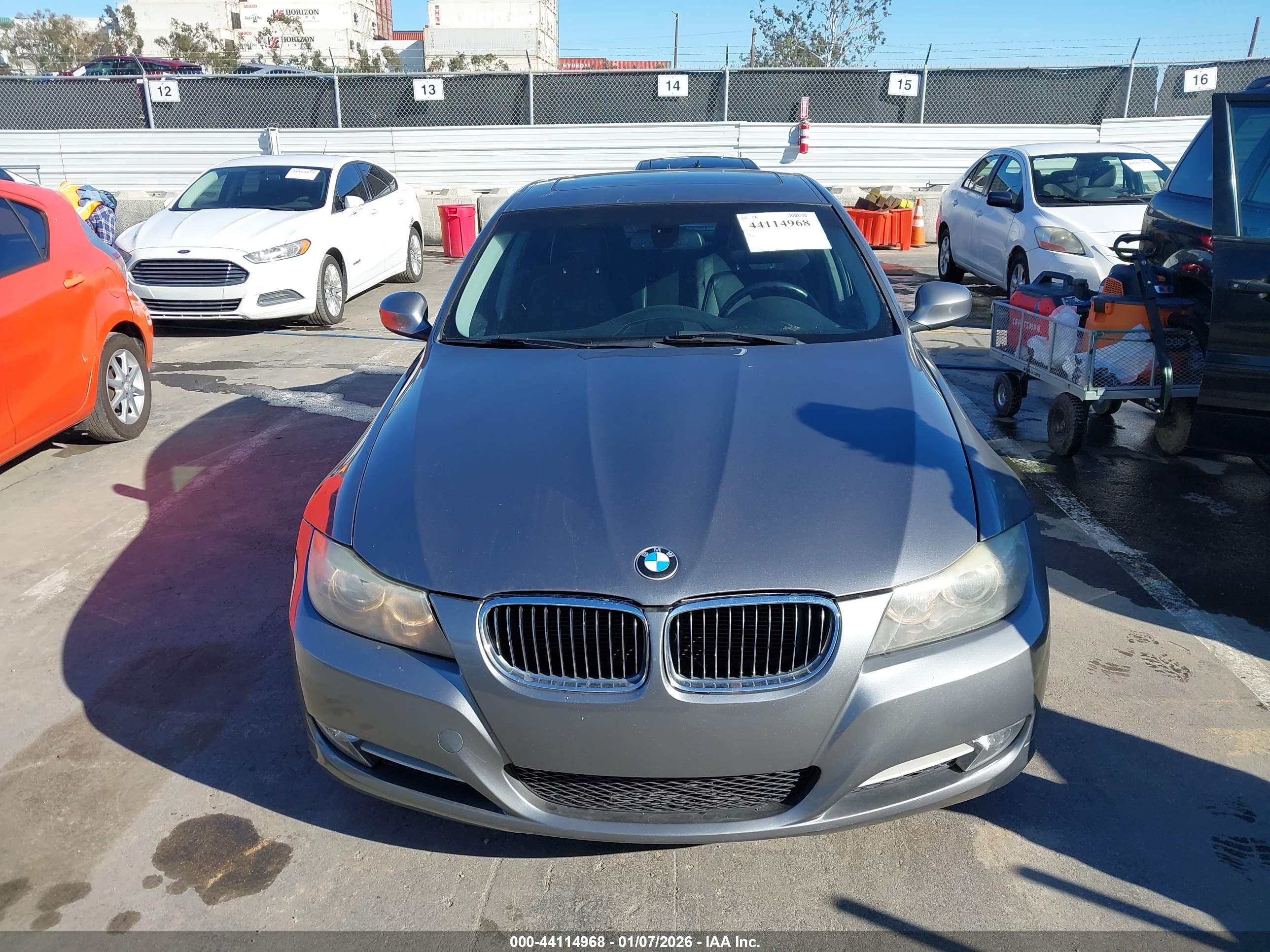 BMW 335I image 6