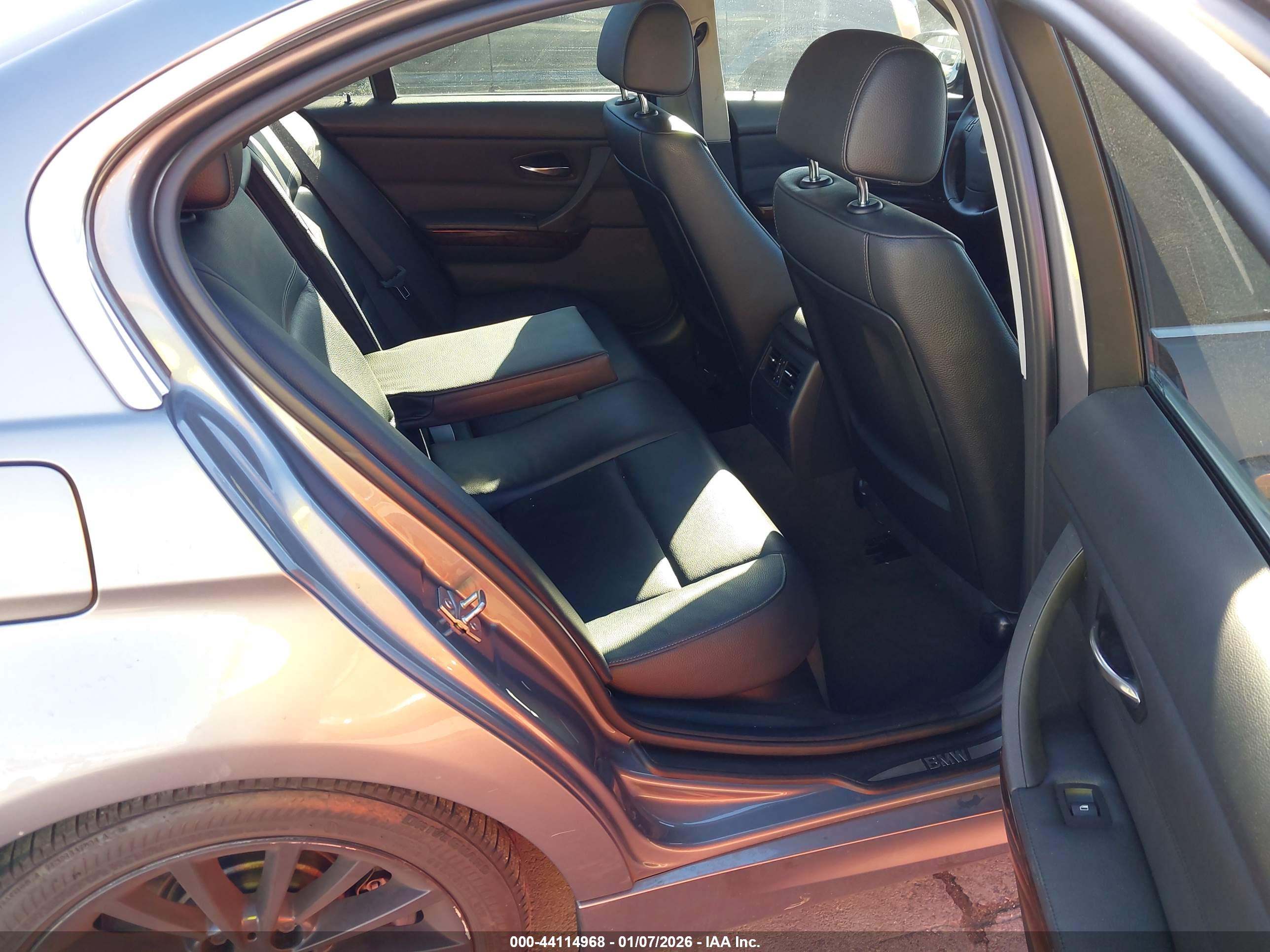 BMW 335I image 8