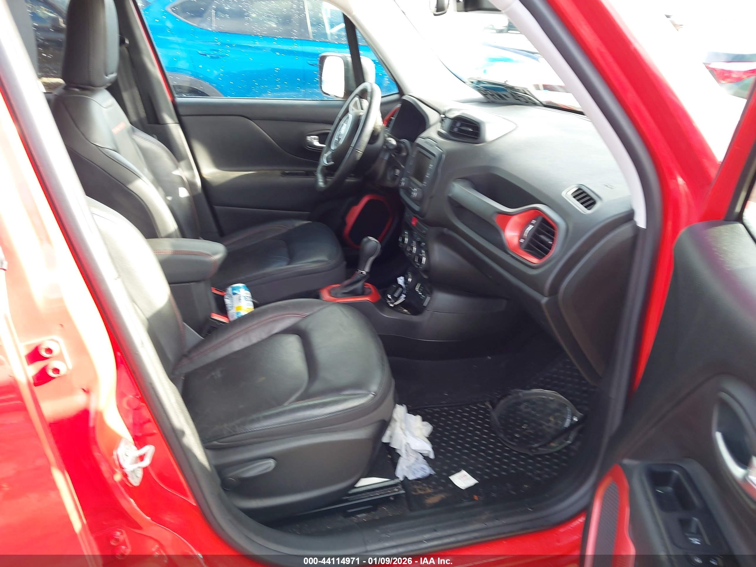 JEEP RENEGADE image 5