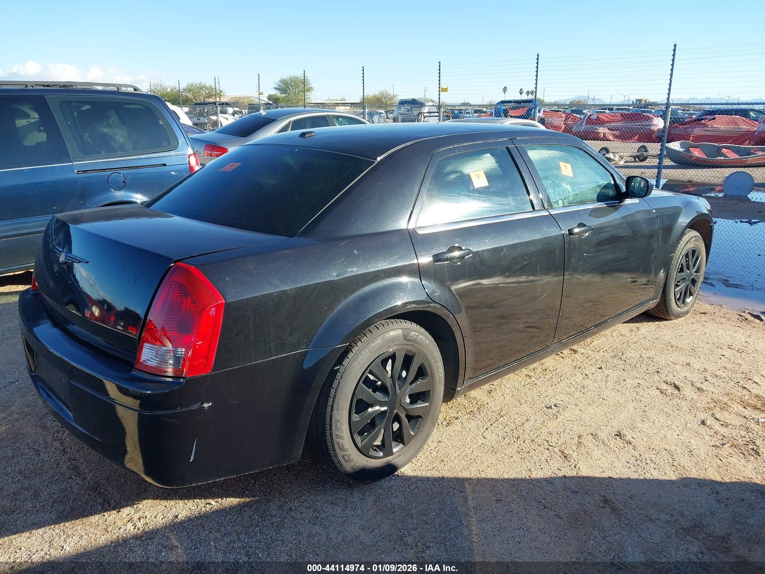 CHRYSLER 300 image 4