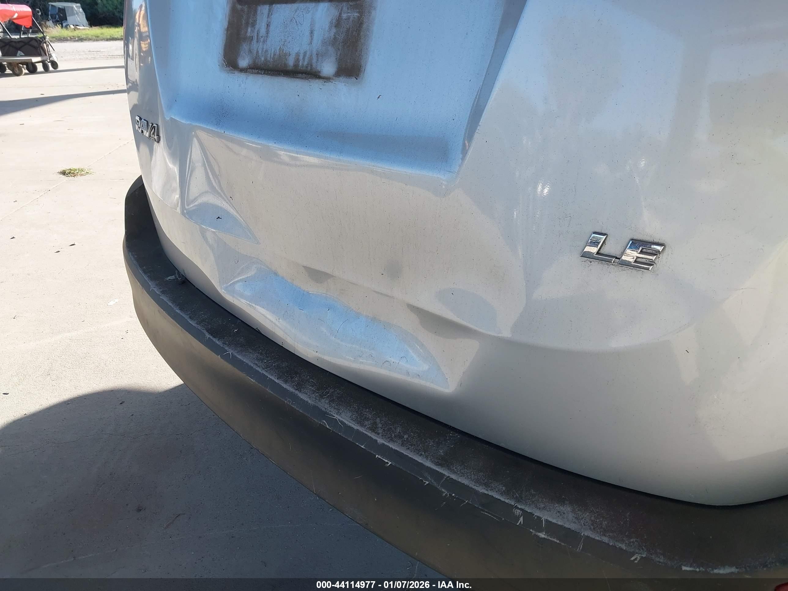 TOYOTA RAV4 image 6