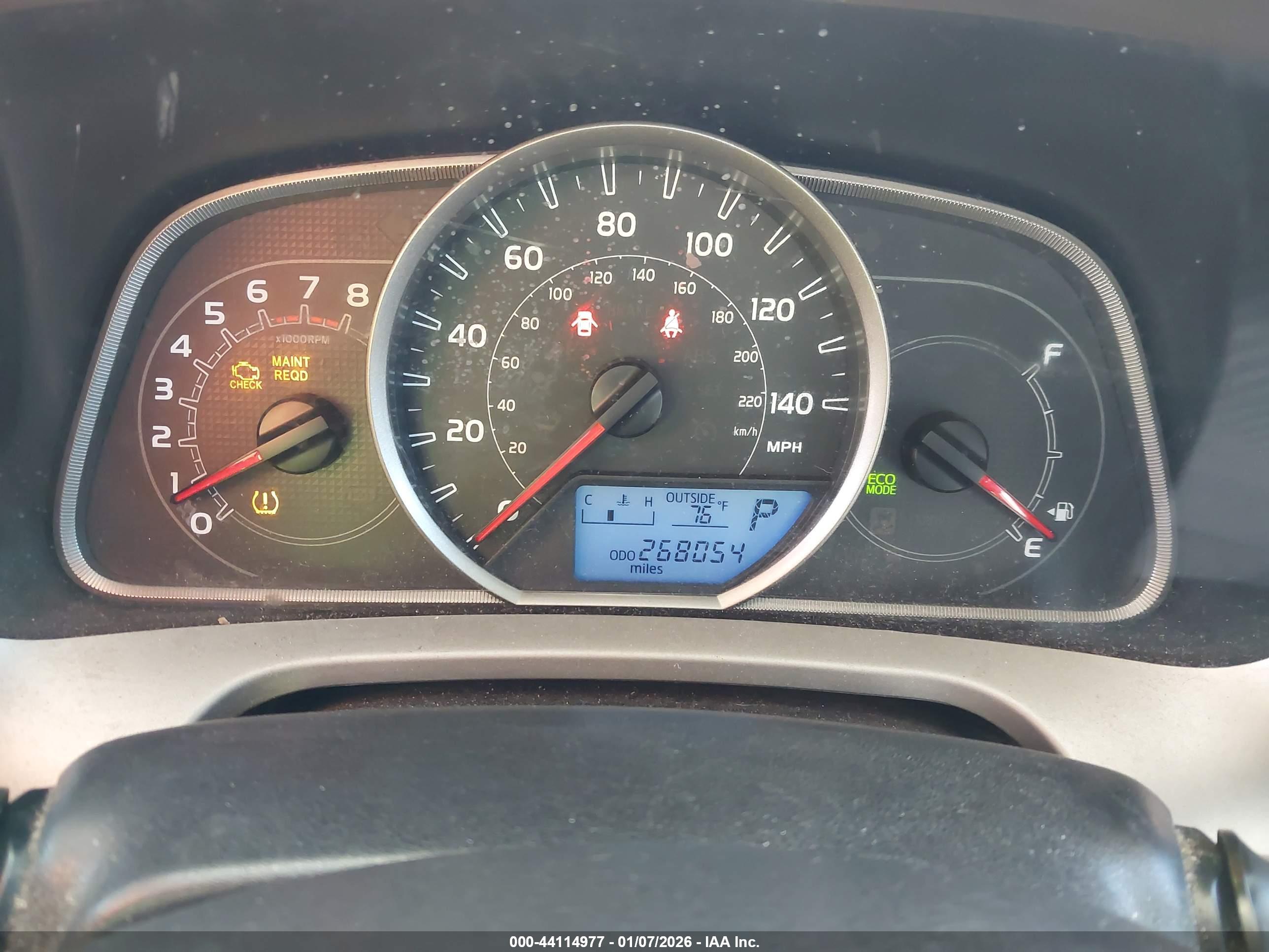 TOYOTA RAV4 image 7
