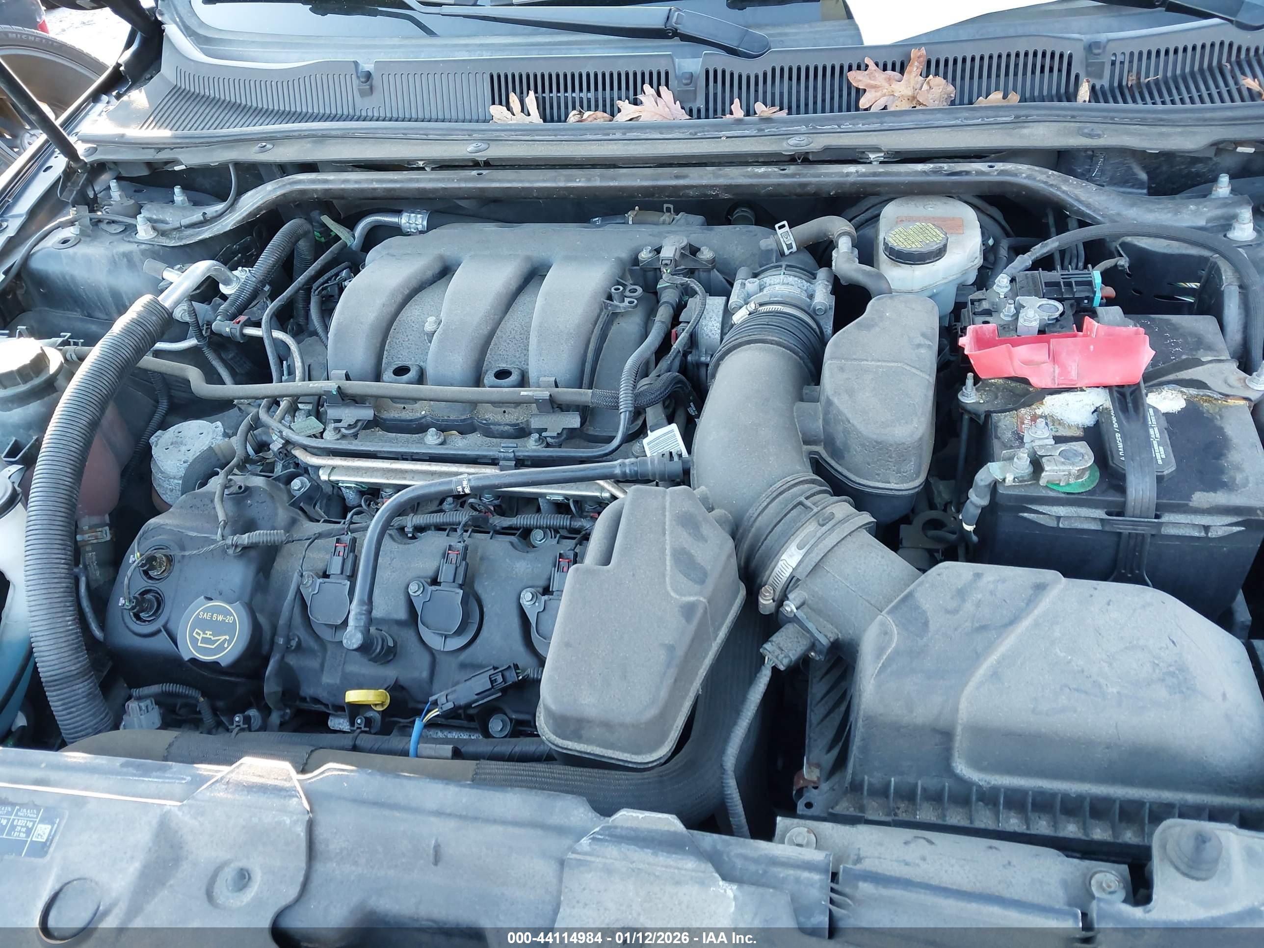 FORD TAURUS image 10