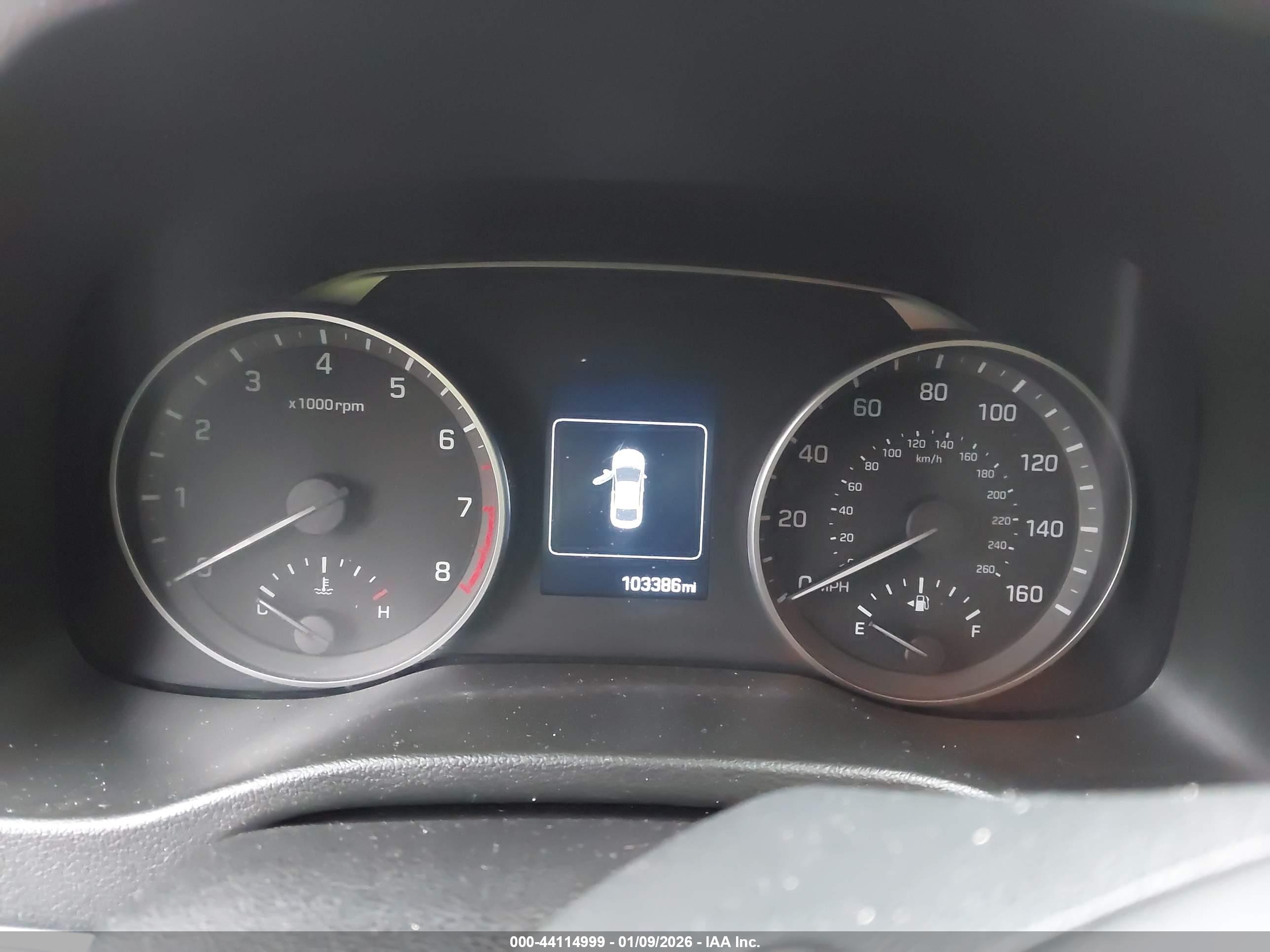 HYUNDAI ELANTRA image 7