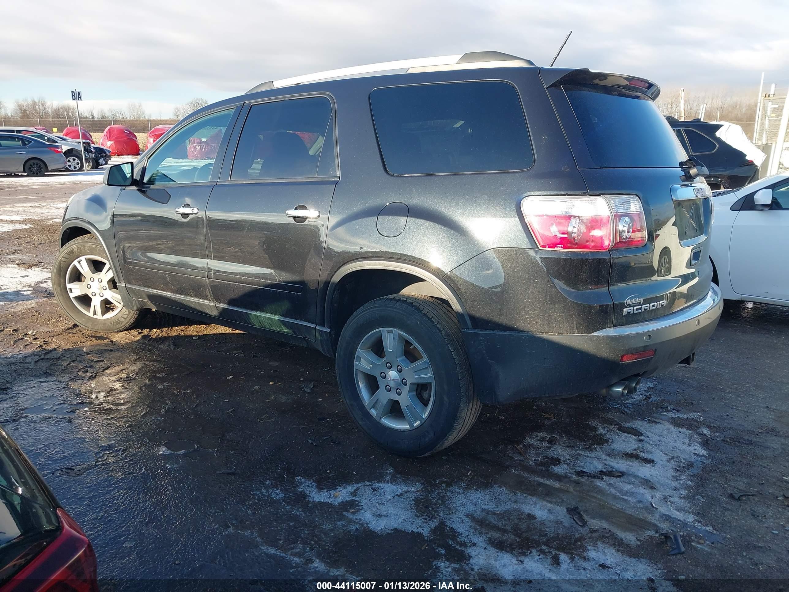 GMC ACADIA image 3