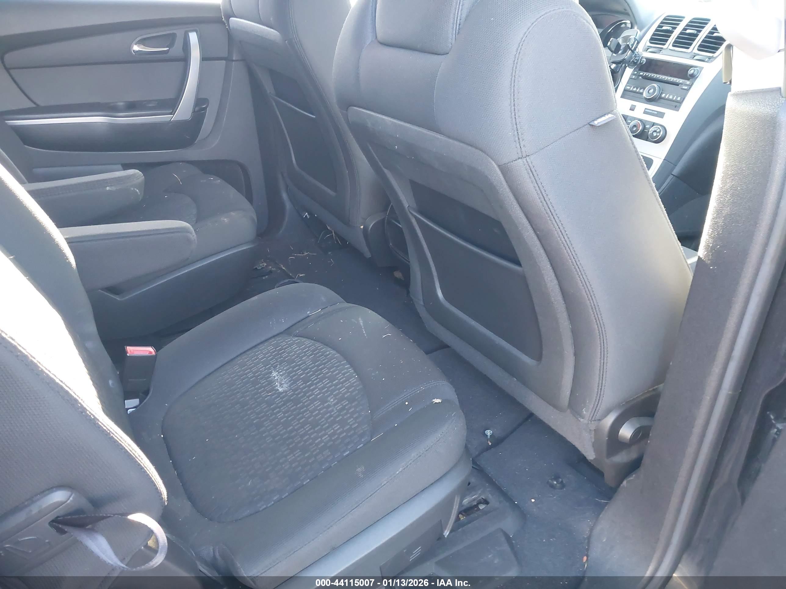 GMC ACADIA image 8