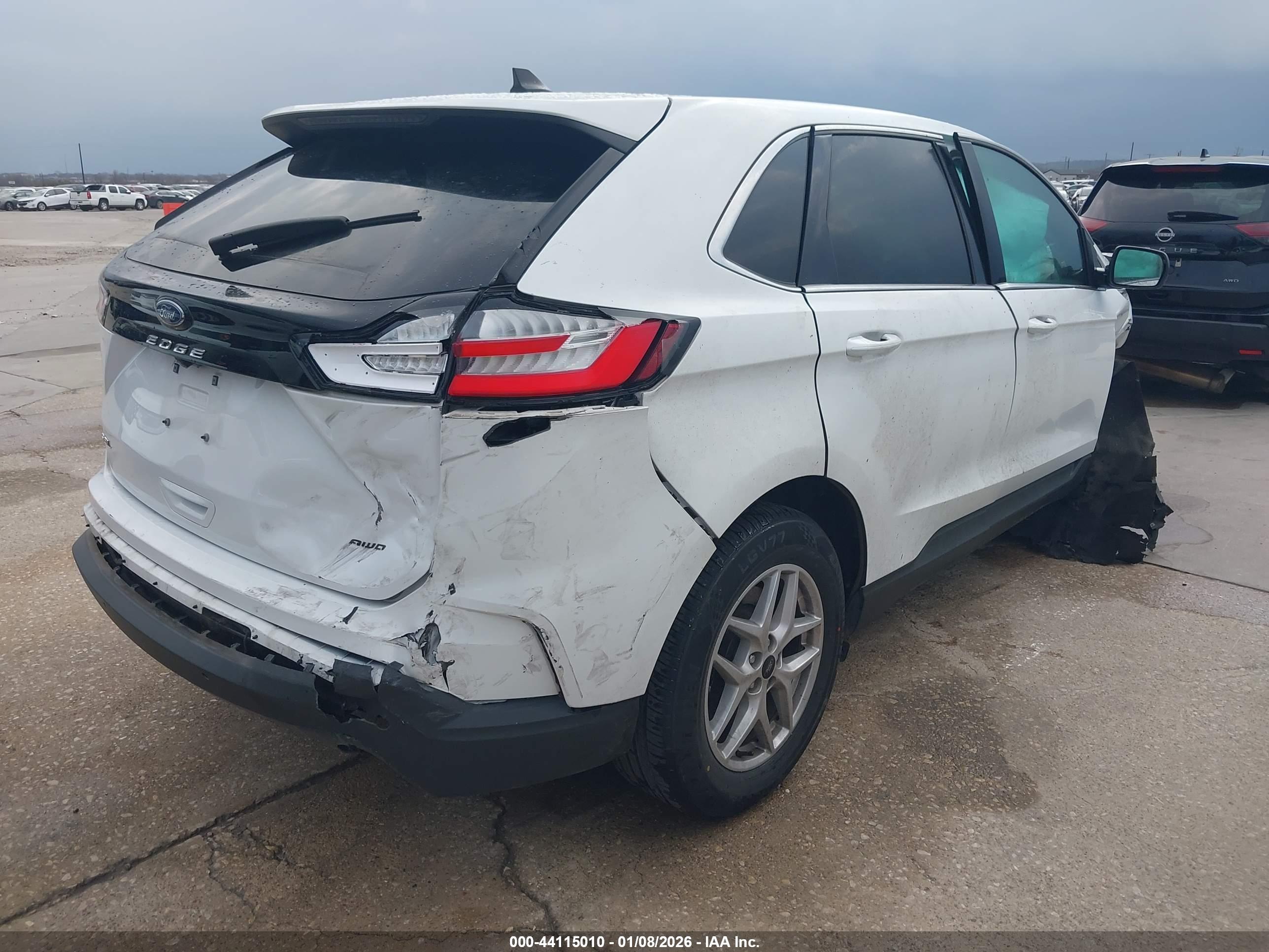 FORD EDGE image 4