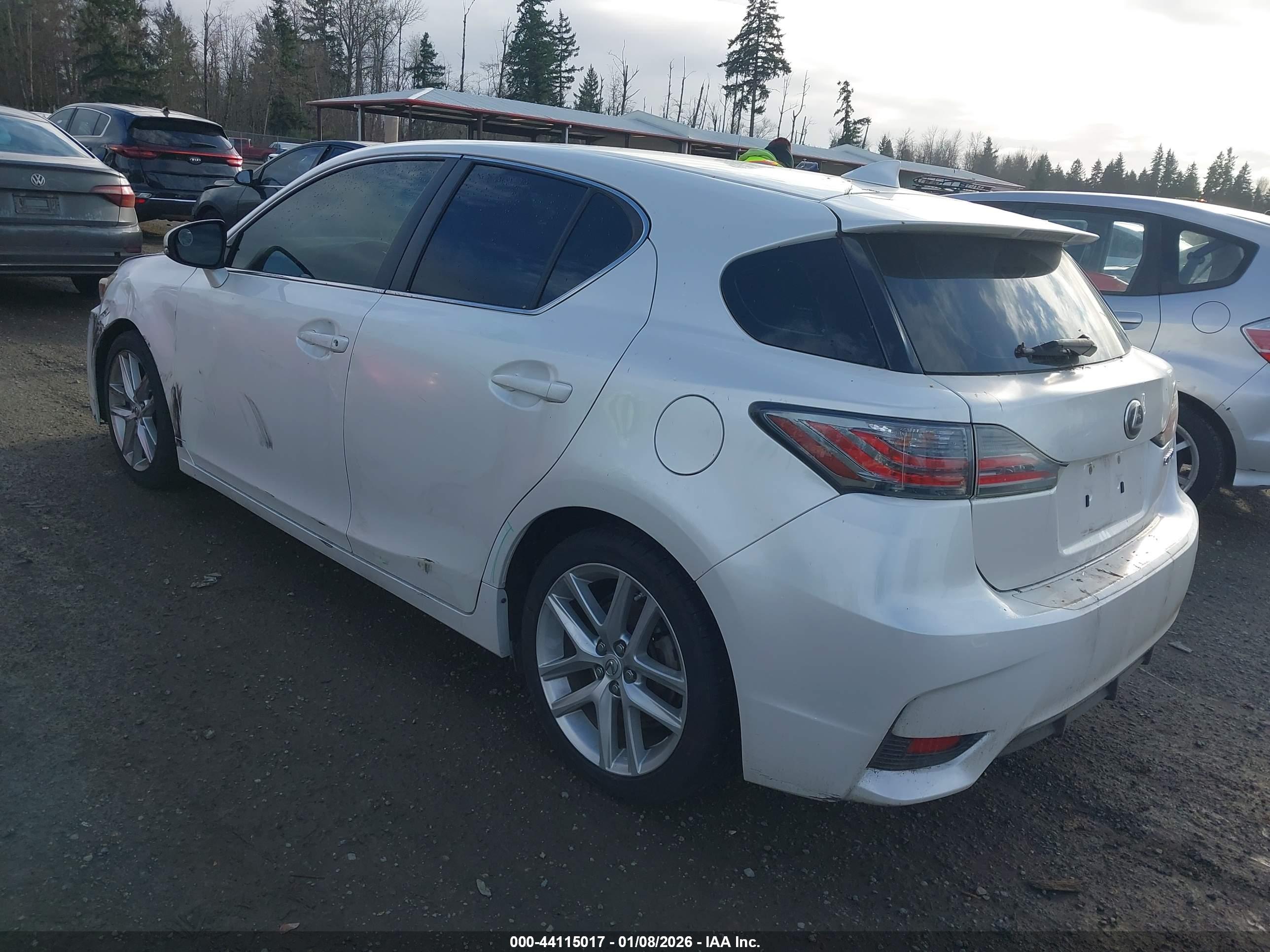 LEXUS CT image 3