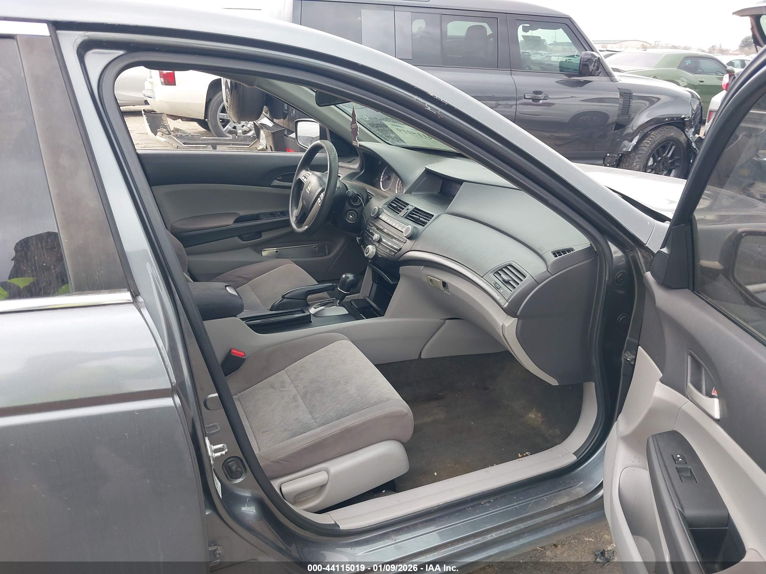 HONDA ACCORD image 5