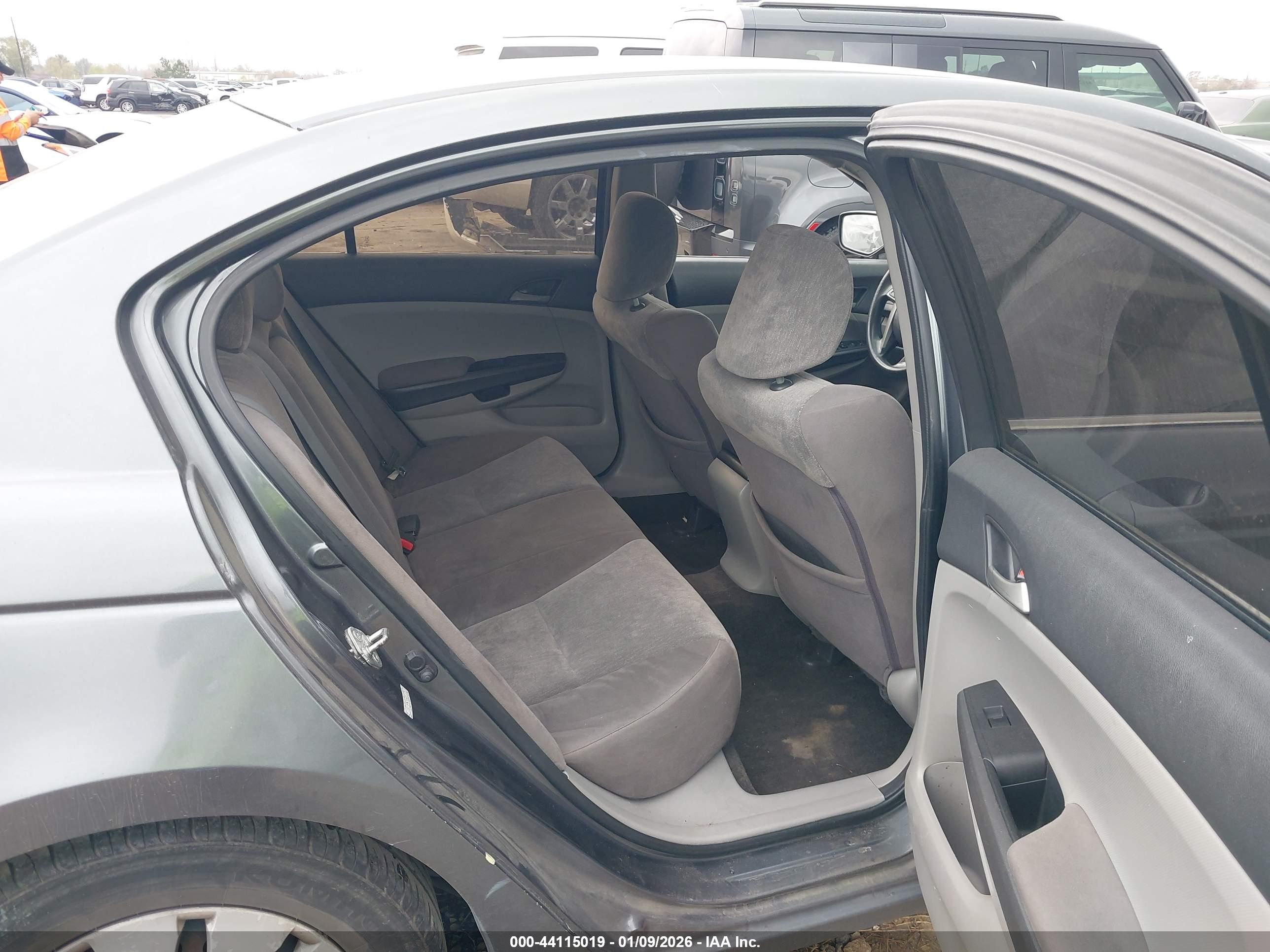 HONDA ACCORD image 8