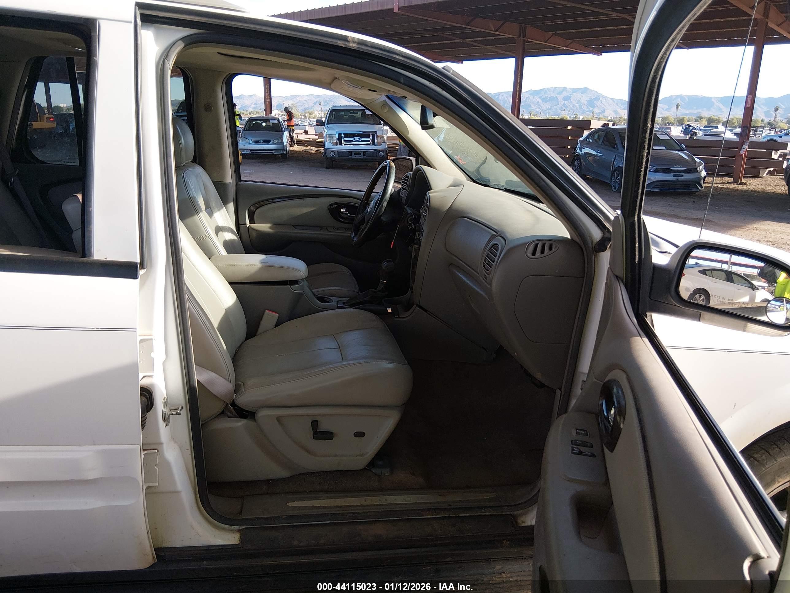 BUICK RAINIER image 5