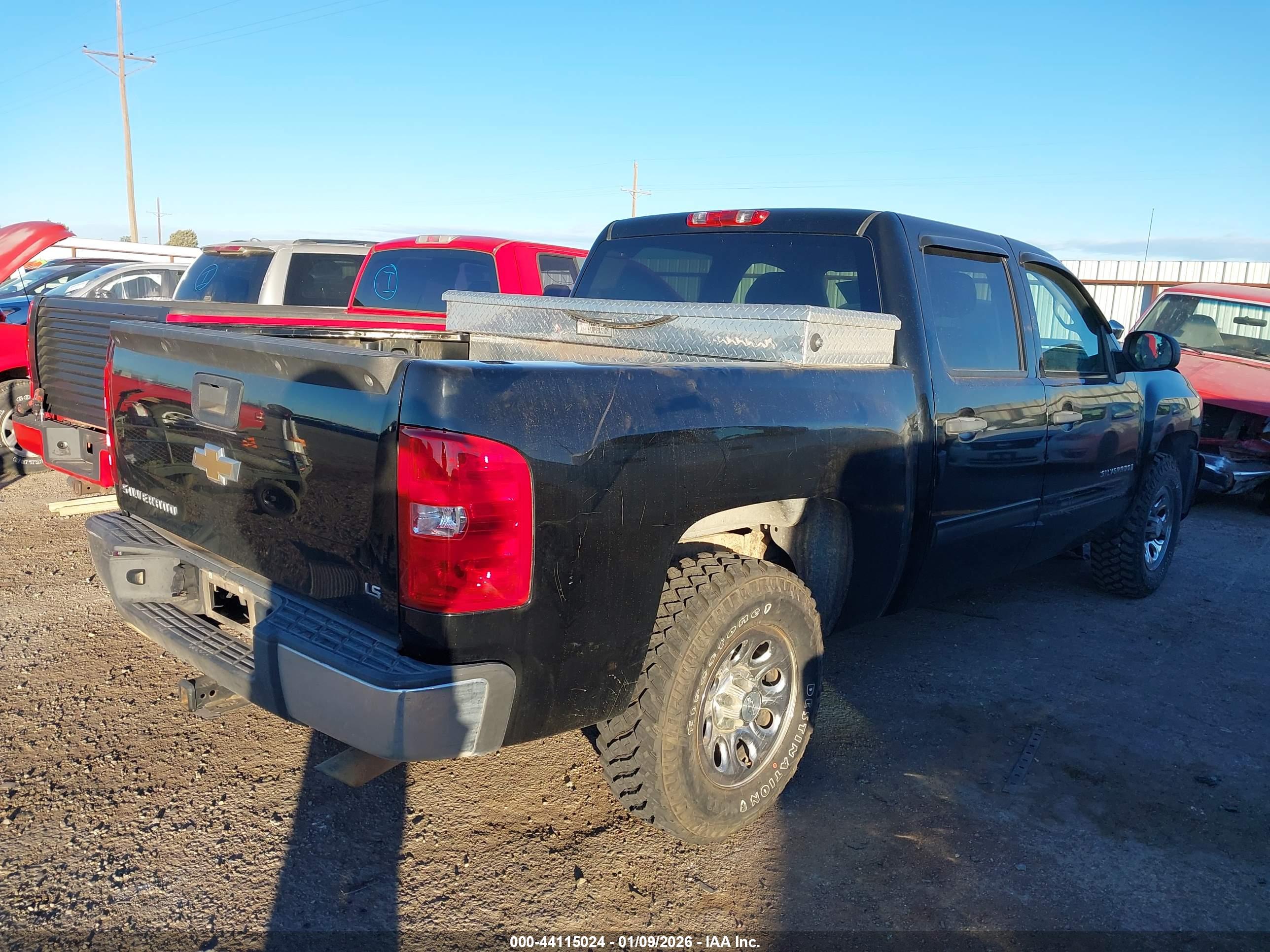 CHEVROLET SILVERADO image 4