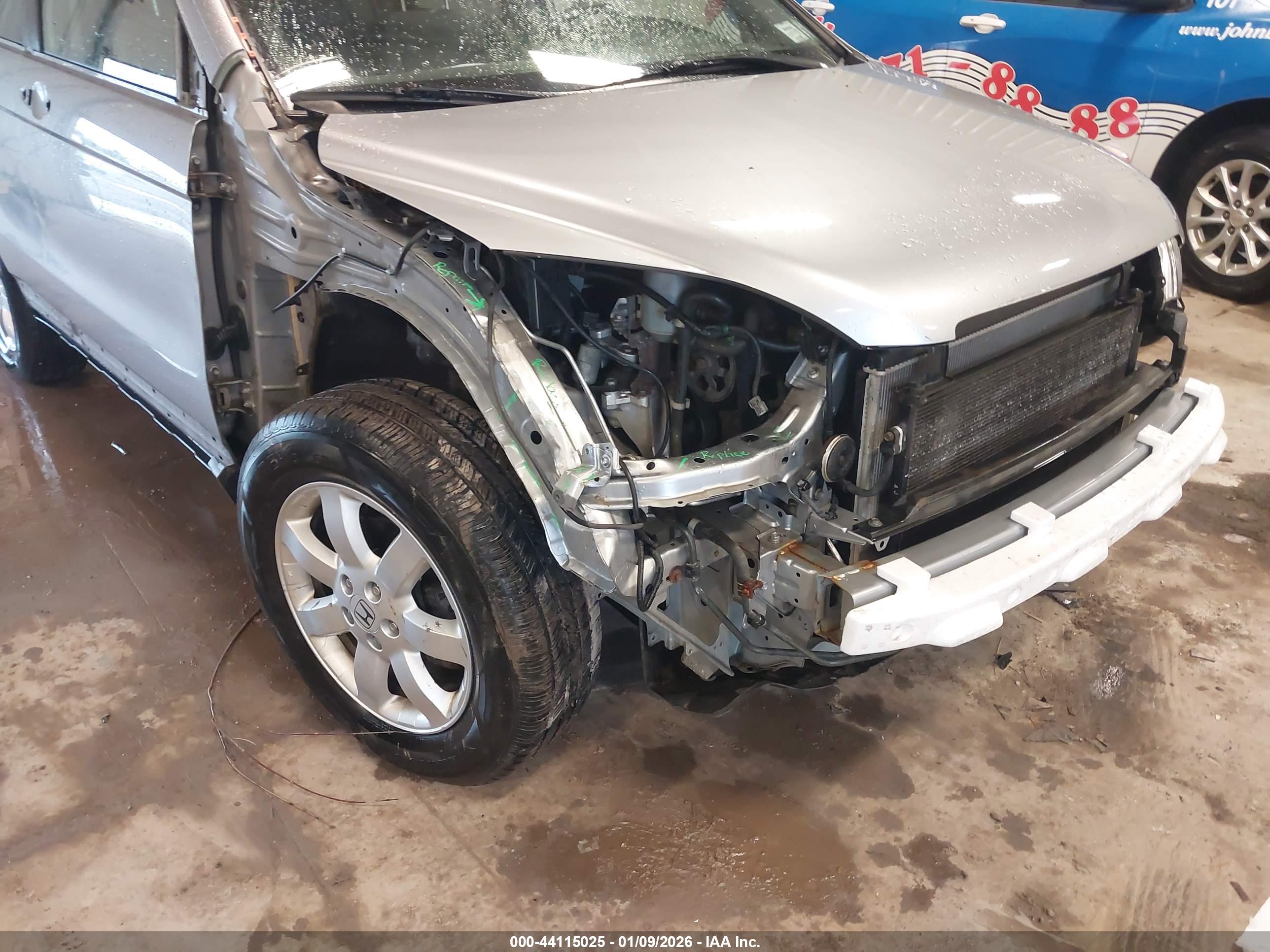 HONDA CR-V image 6
