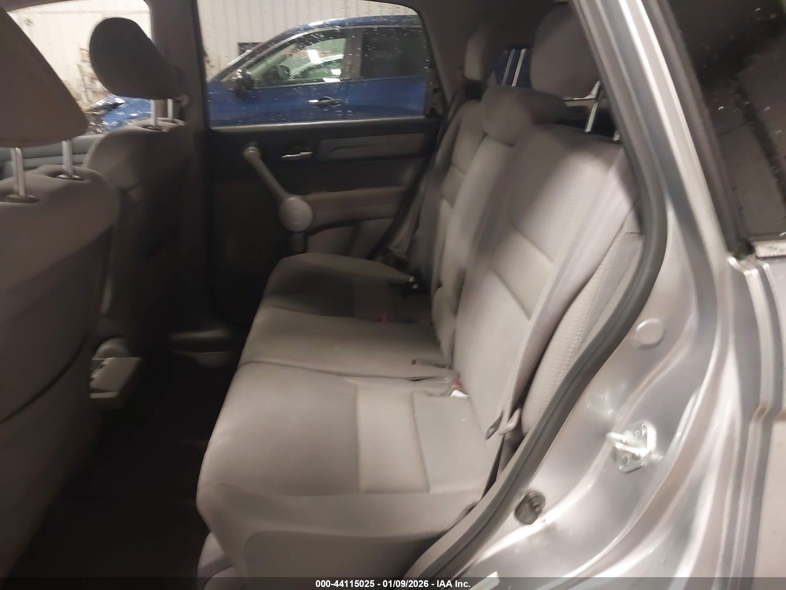 HONDA CR-V image 8