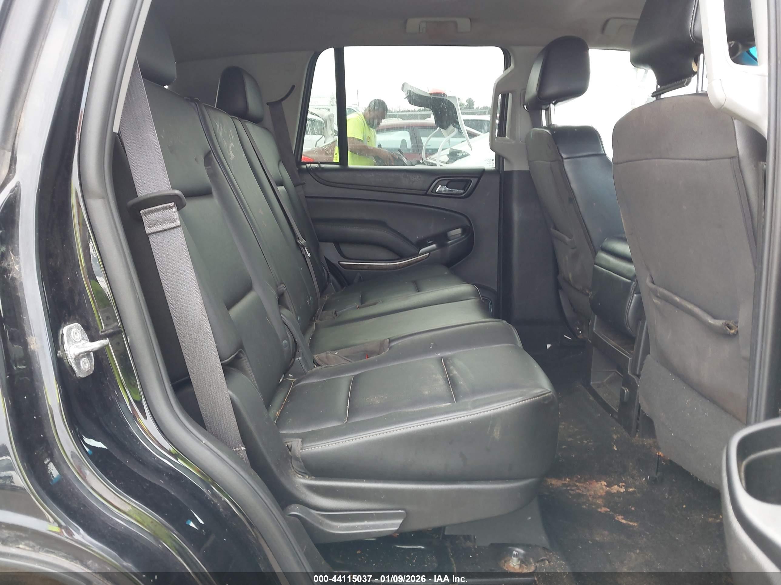 CHEVROLET TAHOE image 8