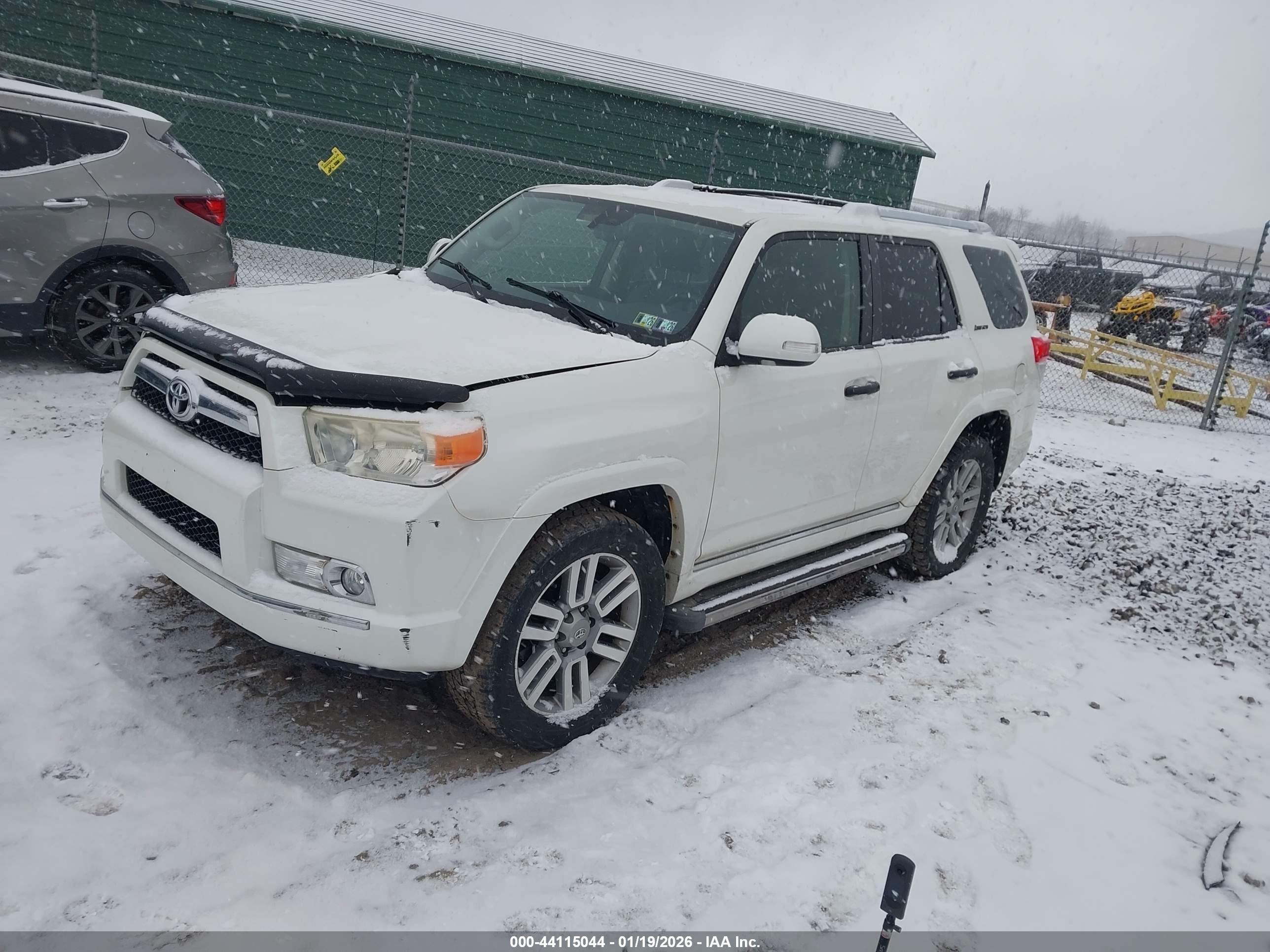 TOYOTA 4RUNNER image 2