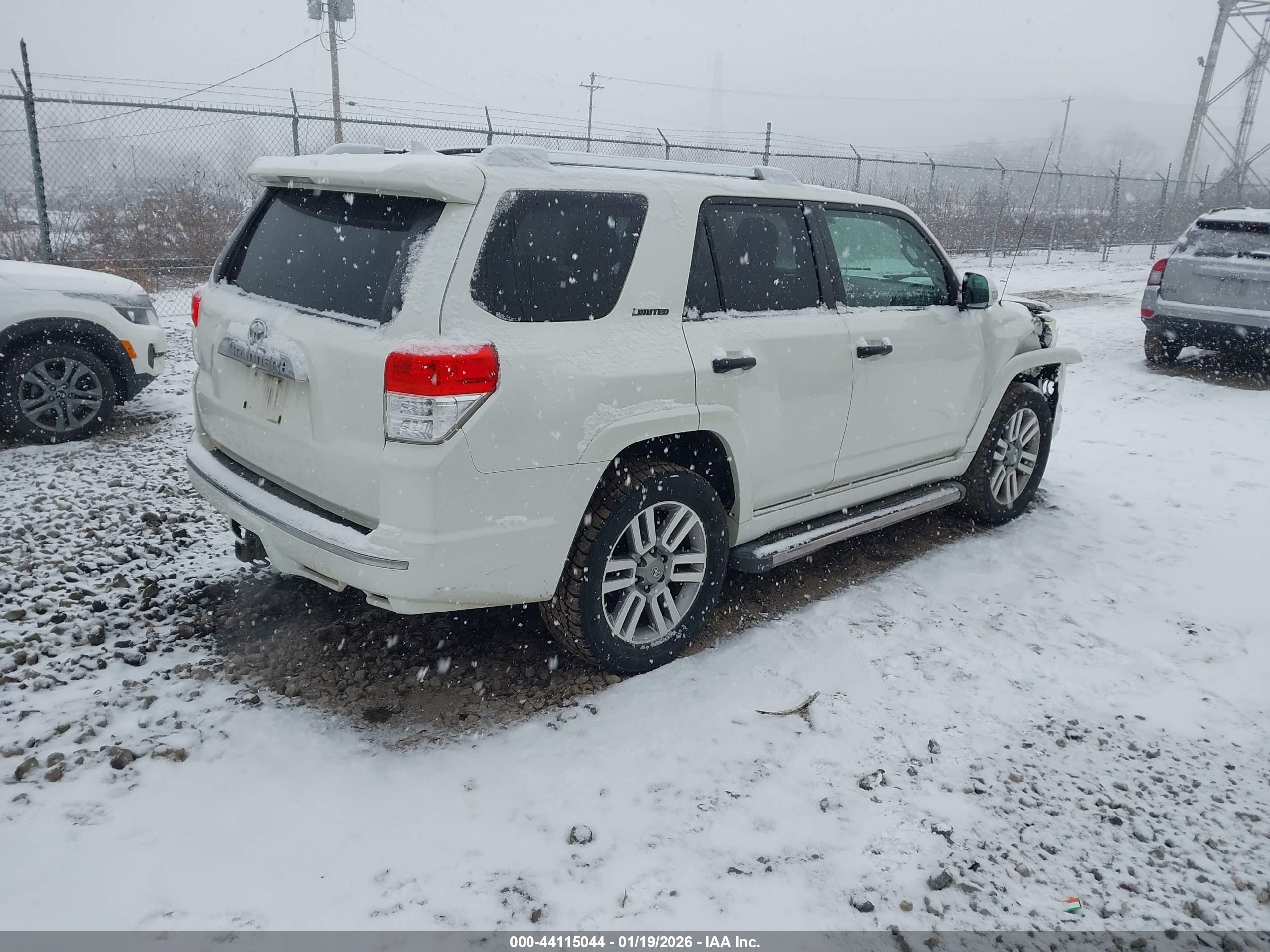TOYOTA 4RUNNER image 4