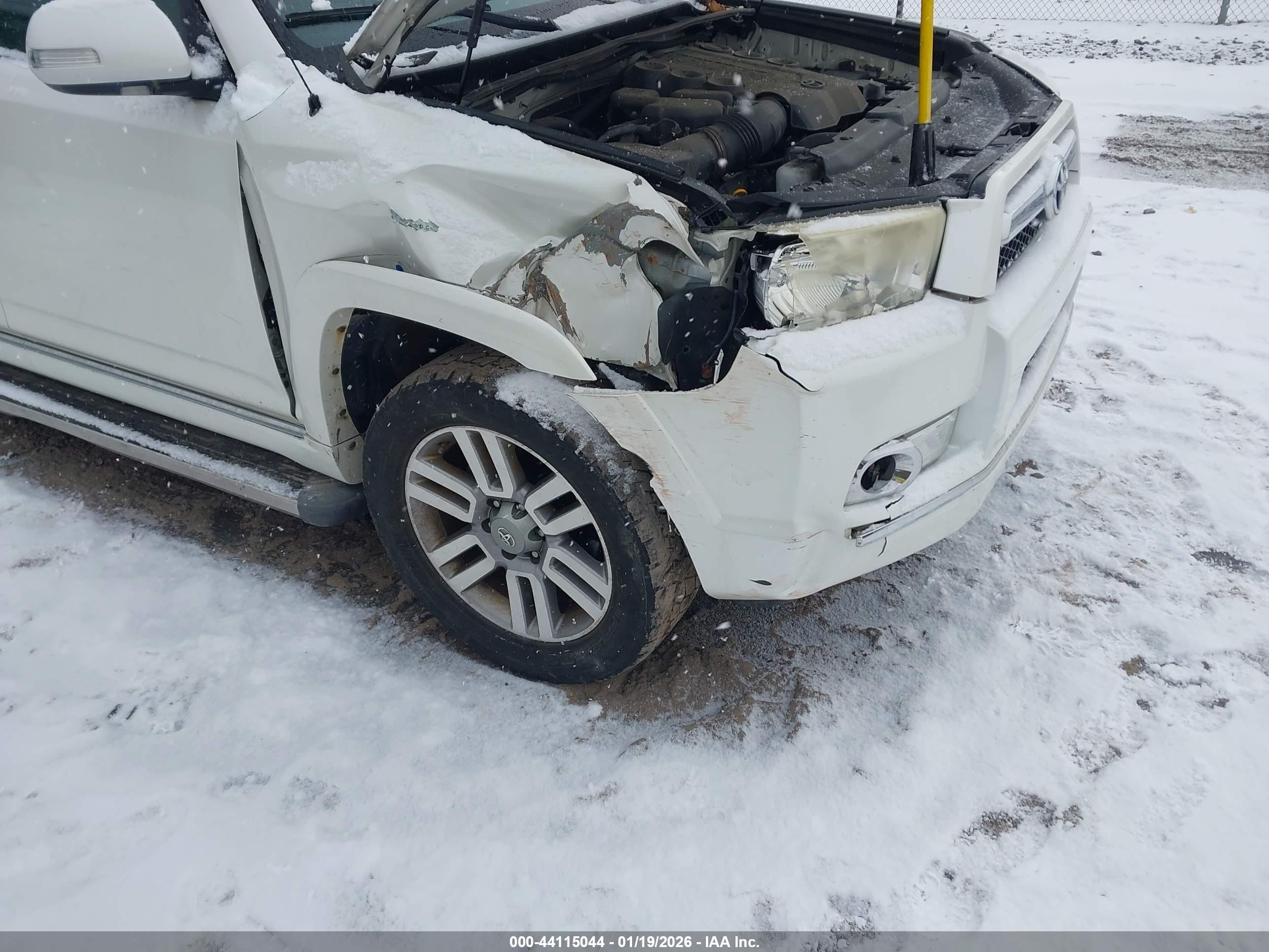 TOYOTA 4RUNNER image 6