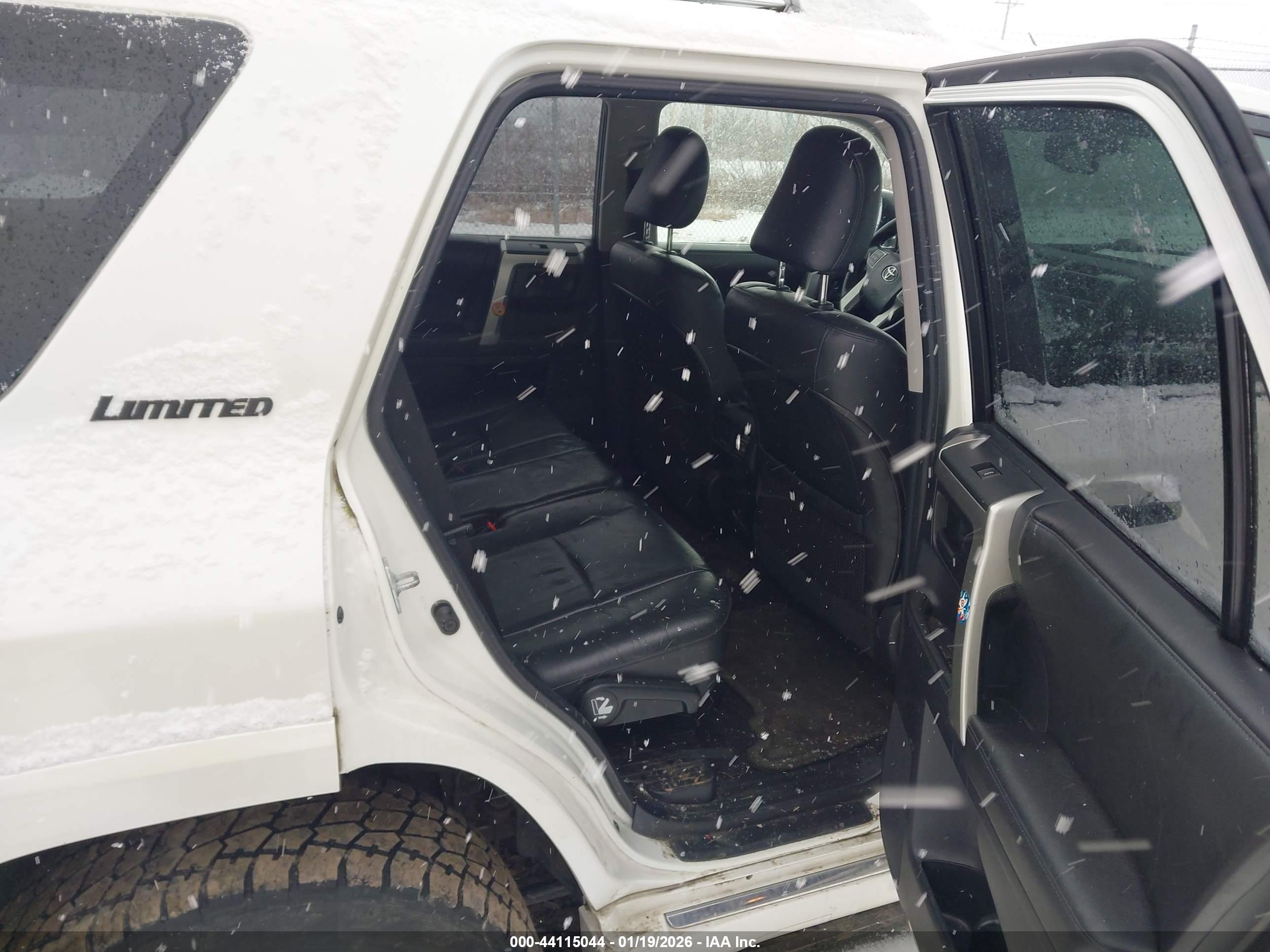 TOYOTA 4RUNNER image 8
