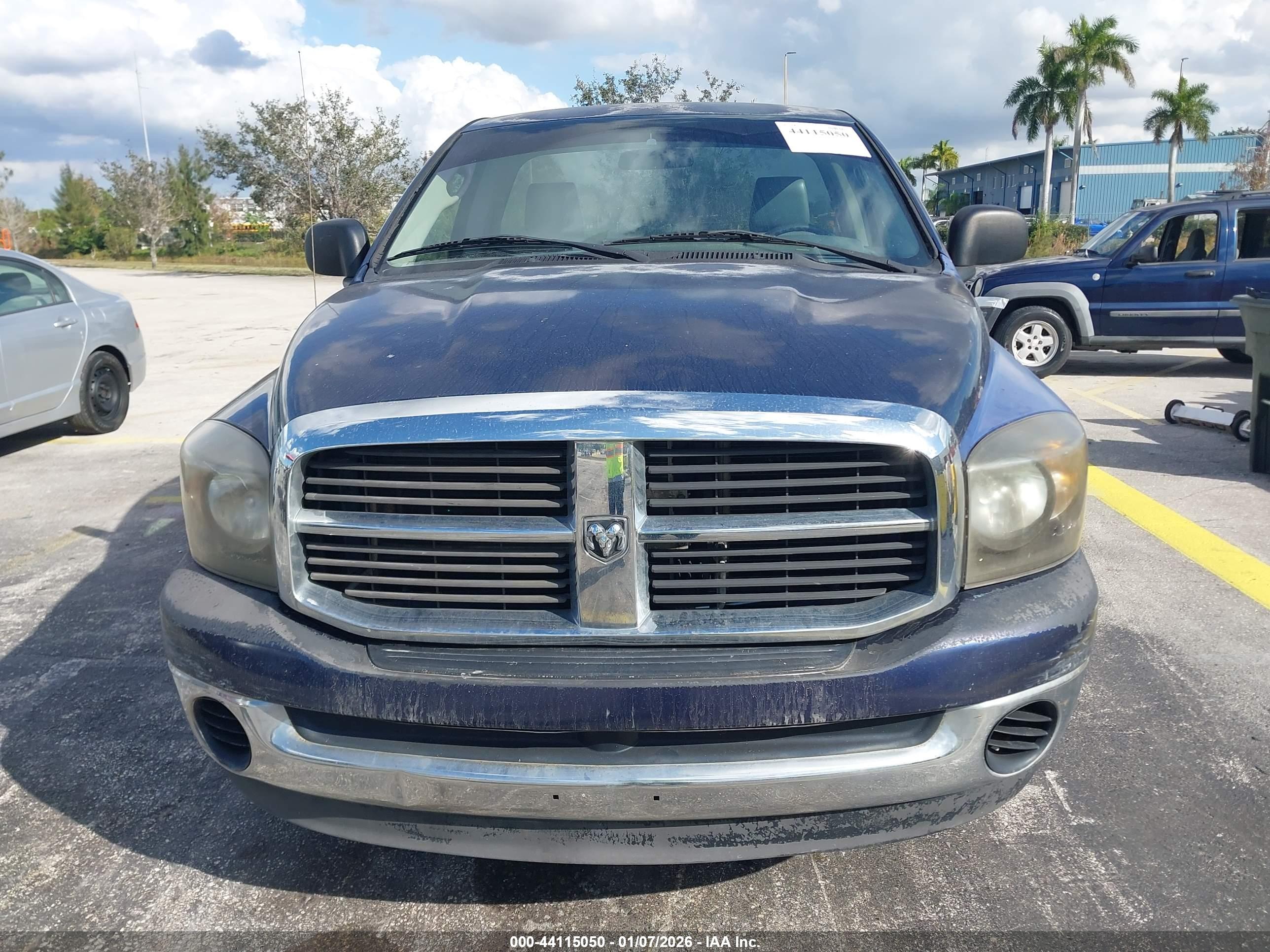 DODGE RAM image 6