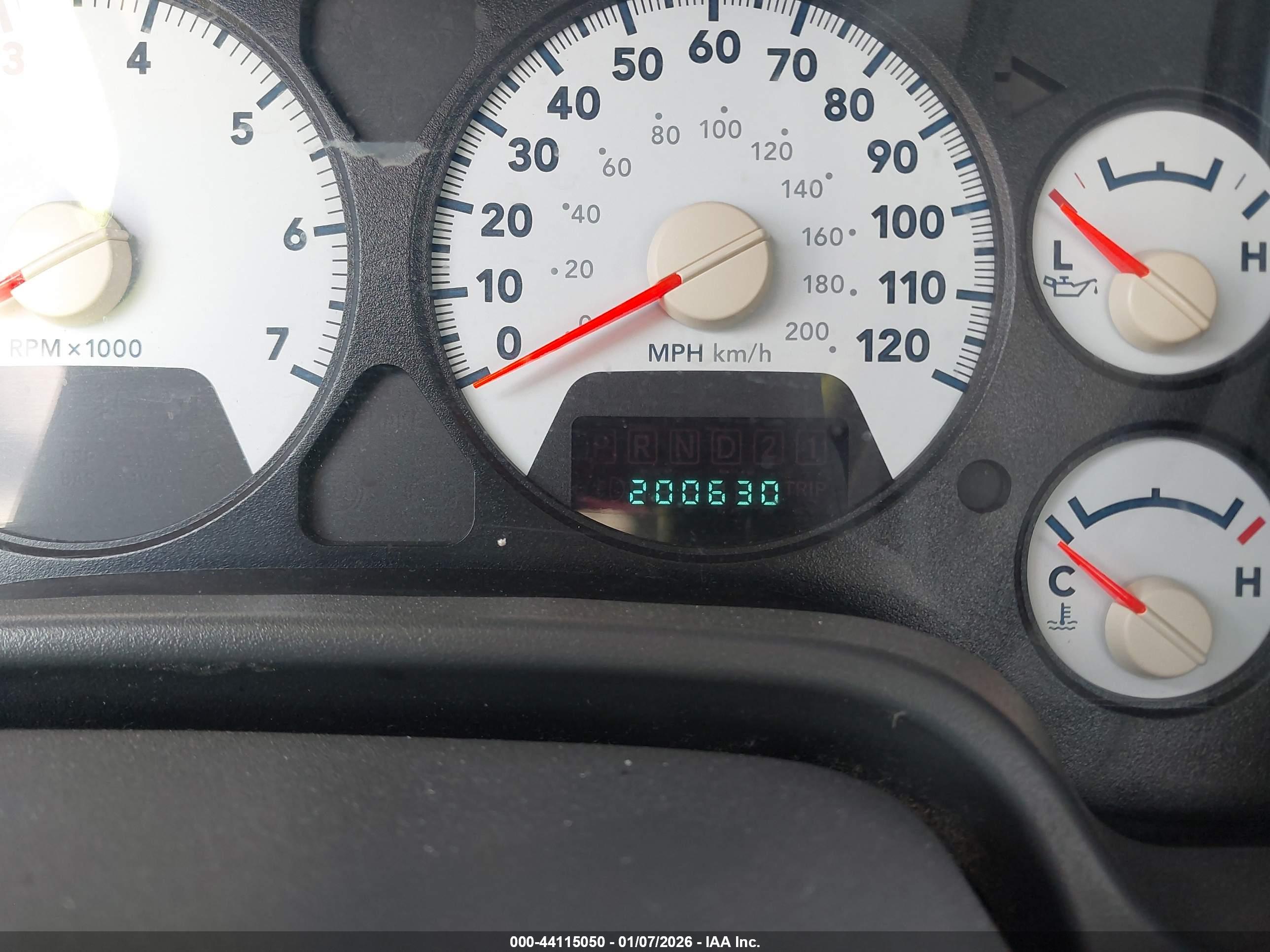 DODGE RAM image 7
