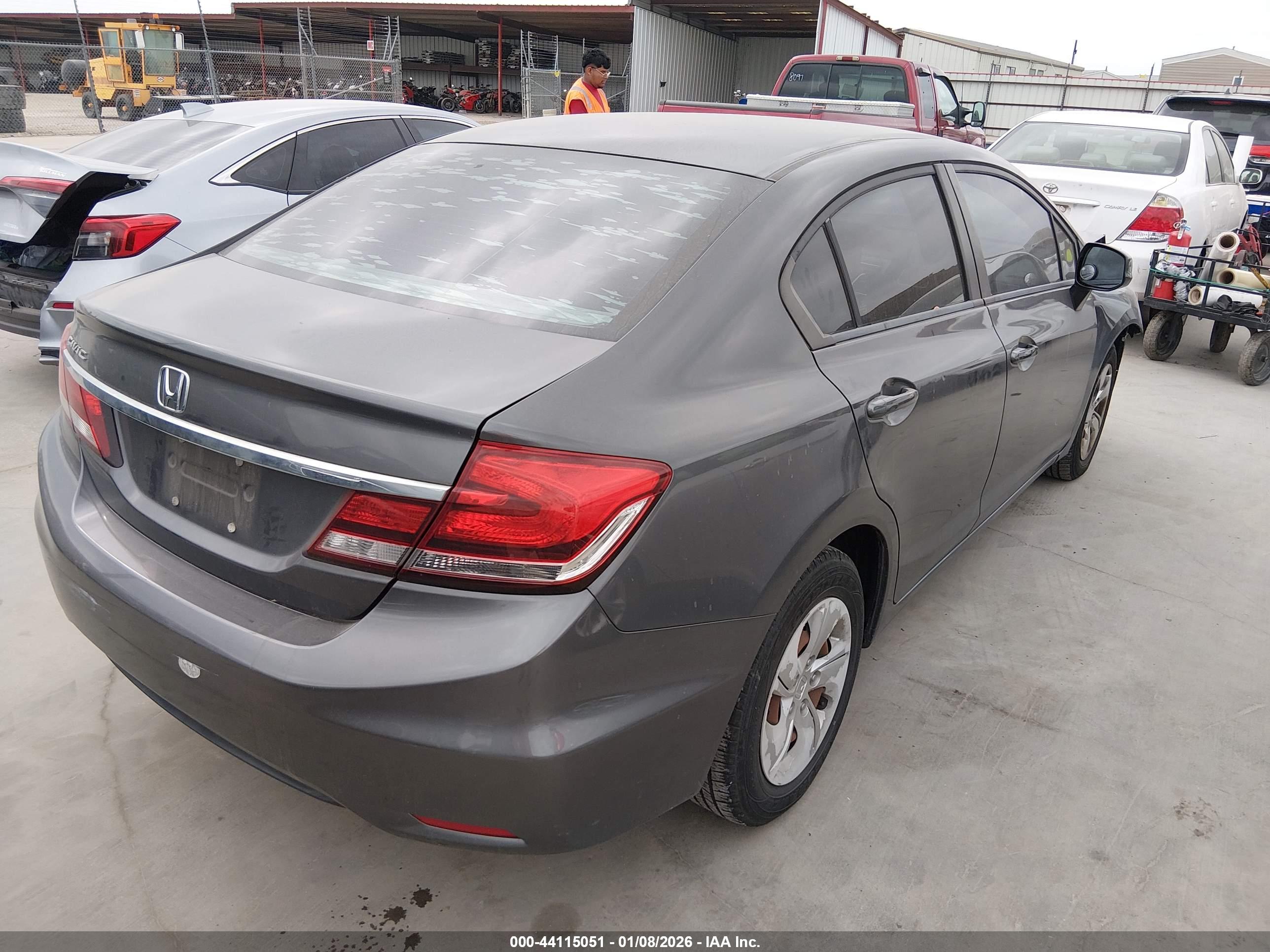 HONDA CIVIC image 4