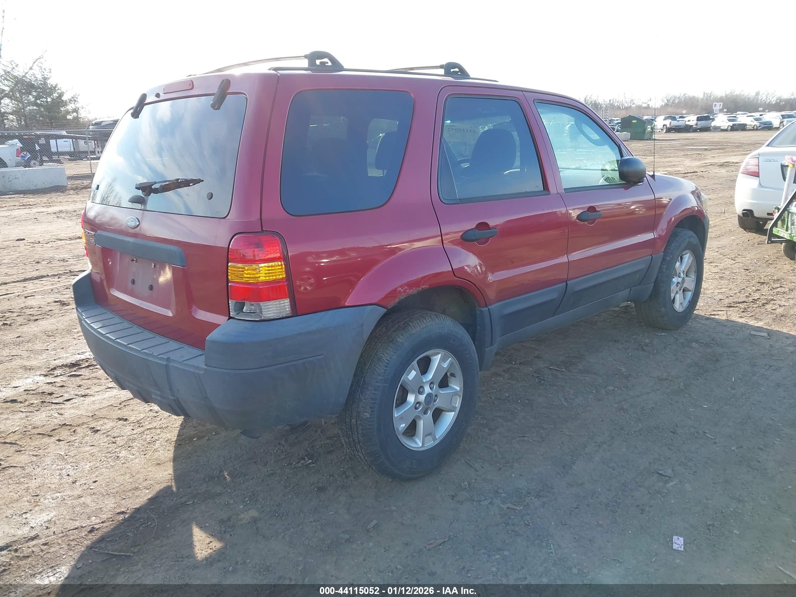FORD ESCAPE image 4