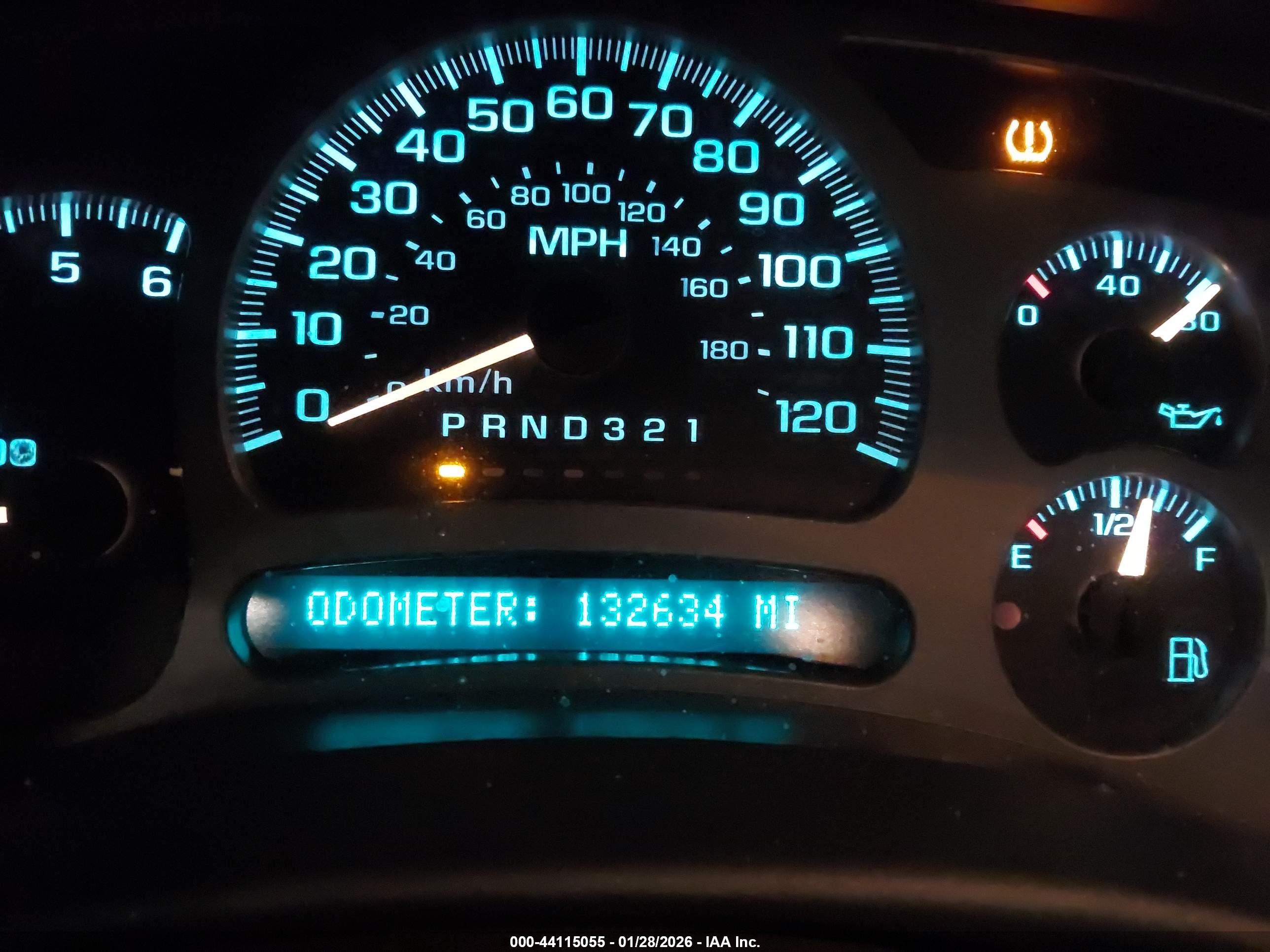 GMC YUKON image 7