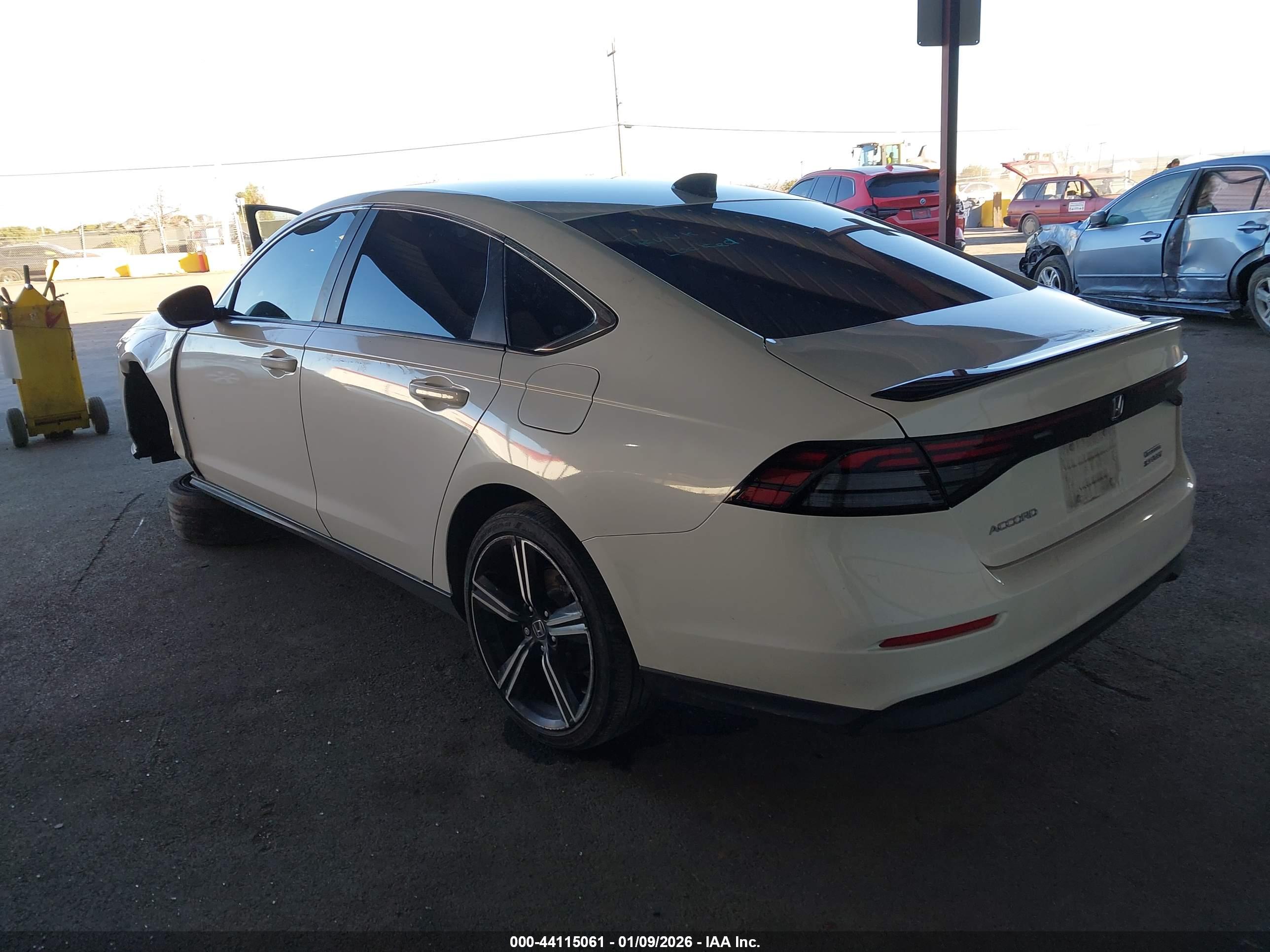 HONDA ACCORD image 3