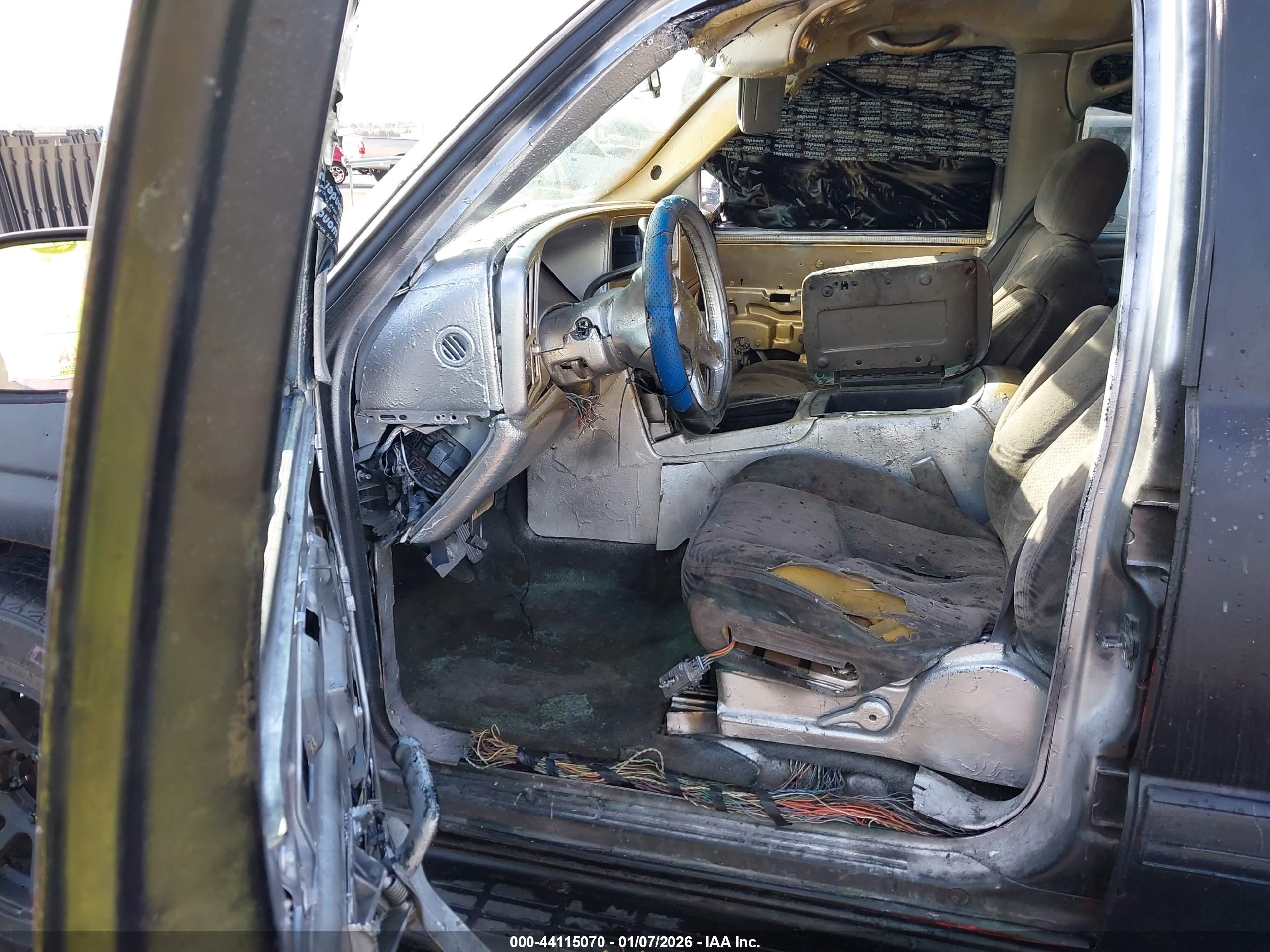 CHEVROLET TAHOE image 5
