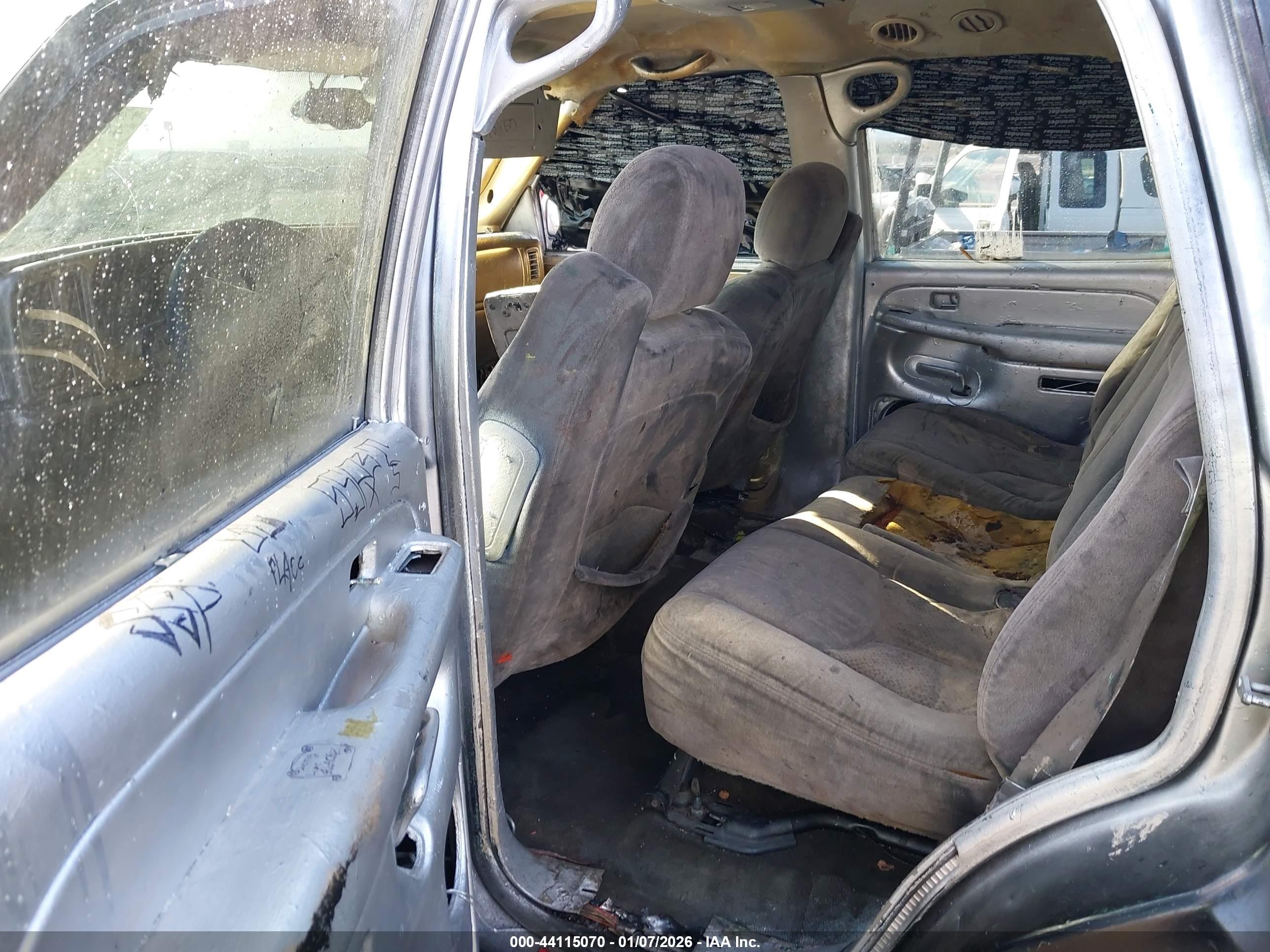 CHEVROLET TAHOE image 8