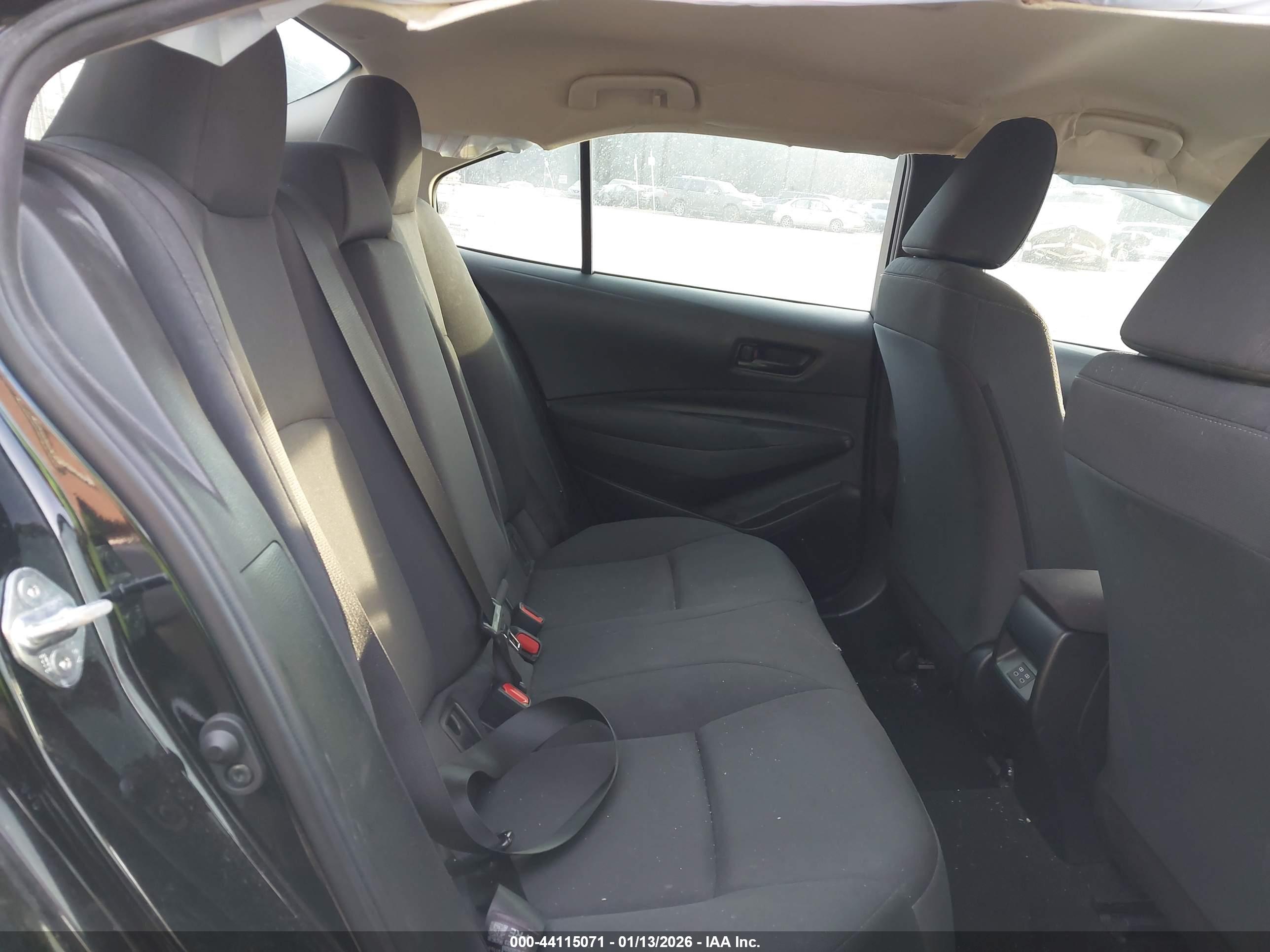 TOYOTA COROLLA image 8