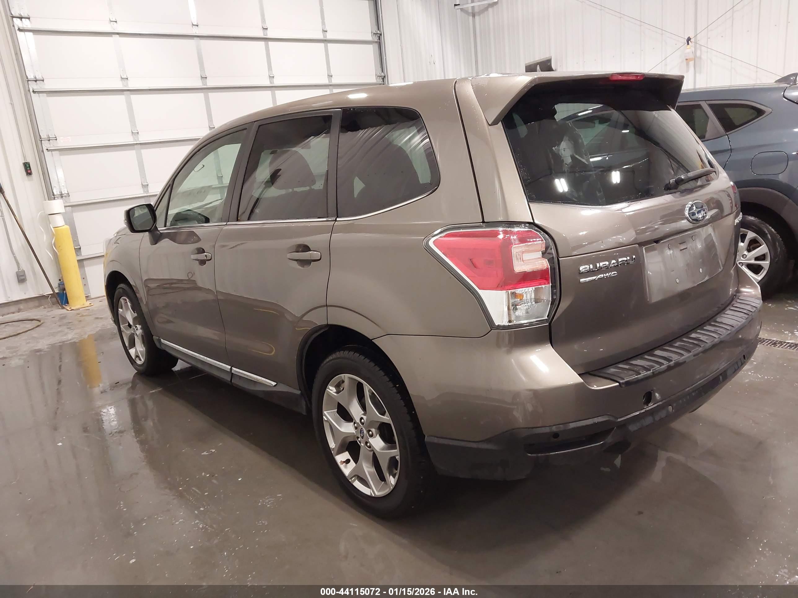 SUBARU FORESTER image 3