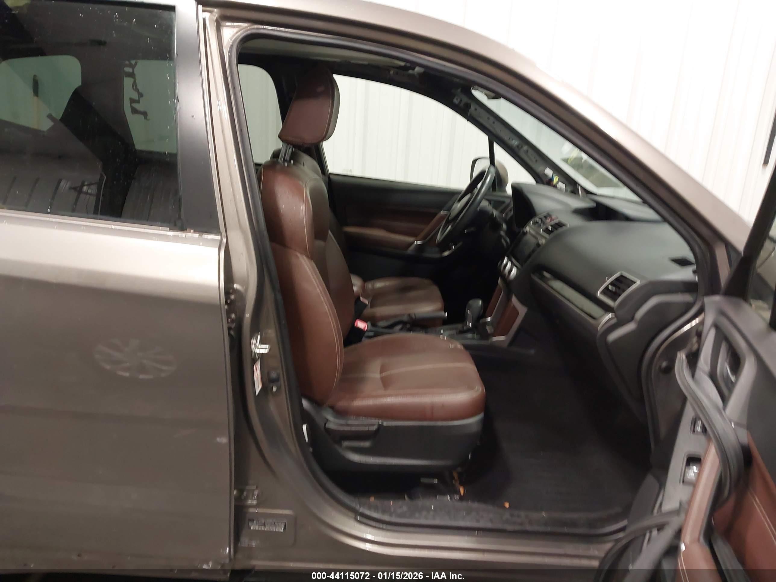 SUBARU FORESTER image 5
