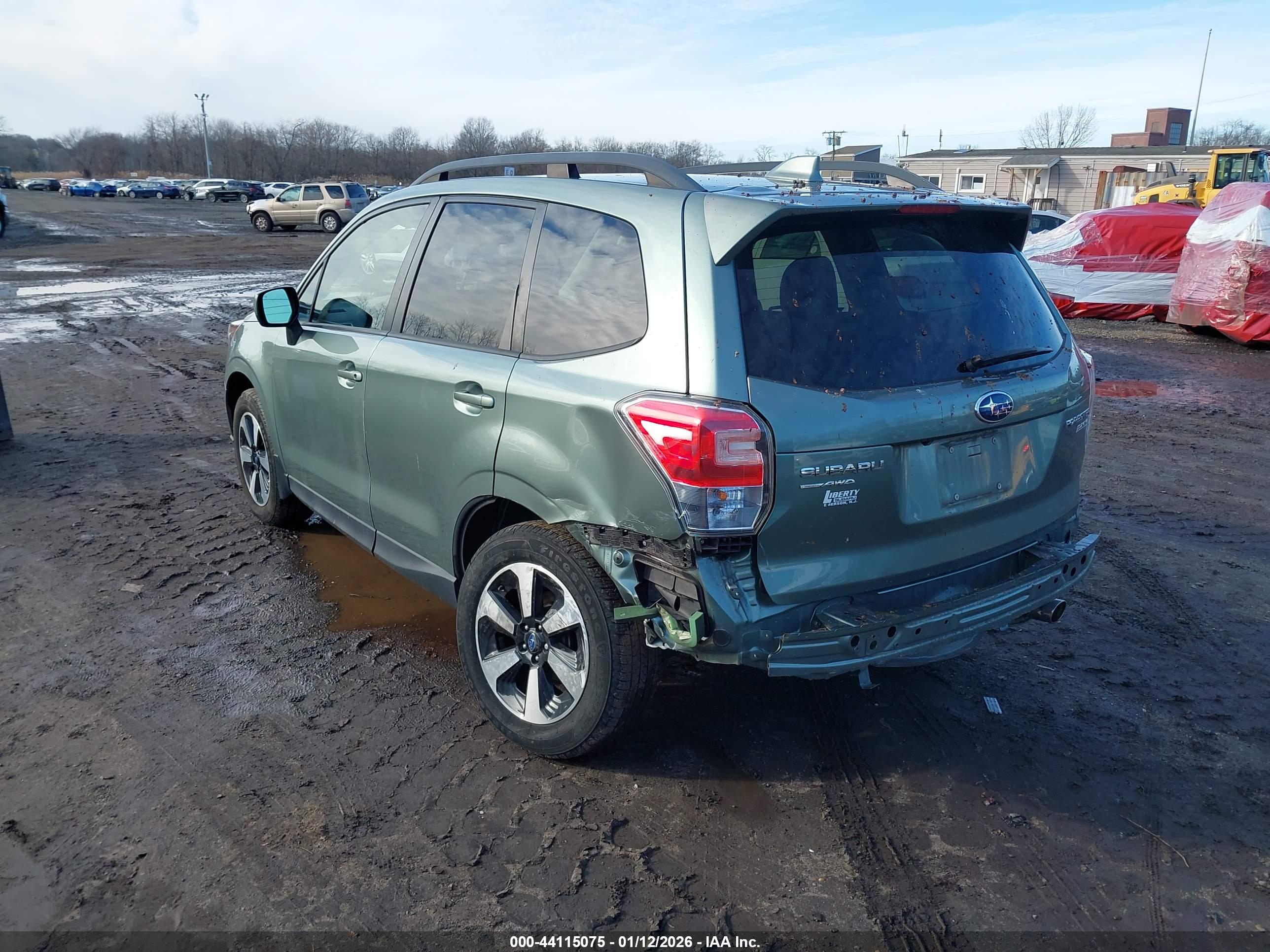 SUBARU FORESTER image 6