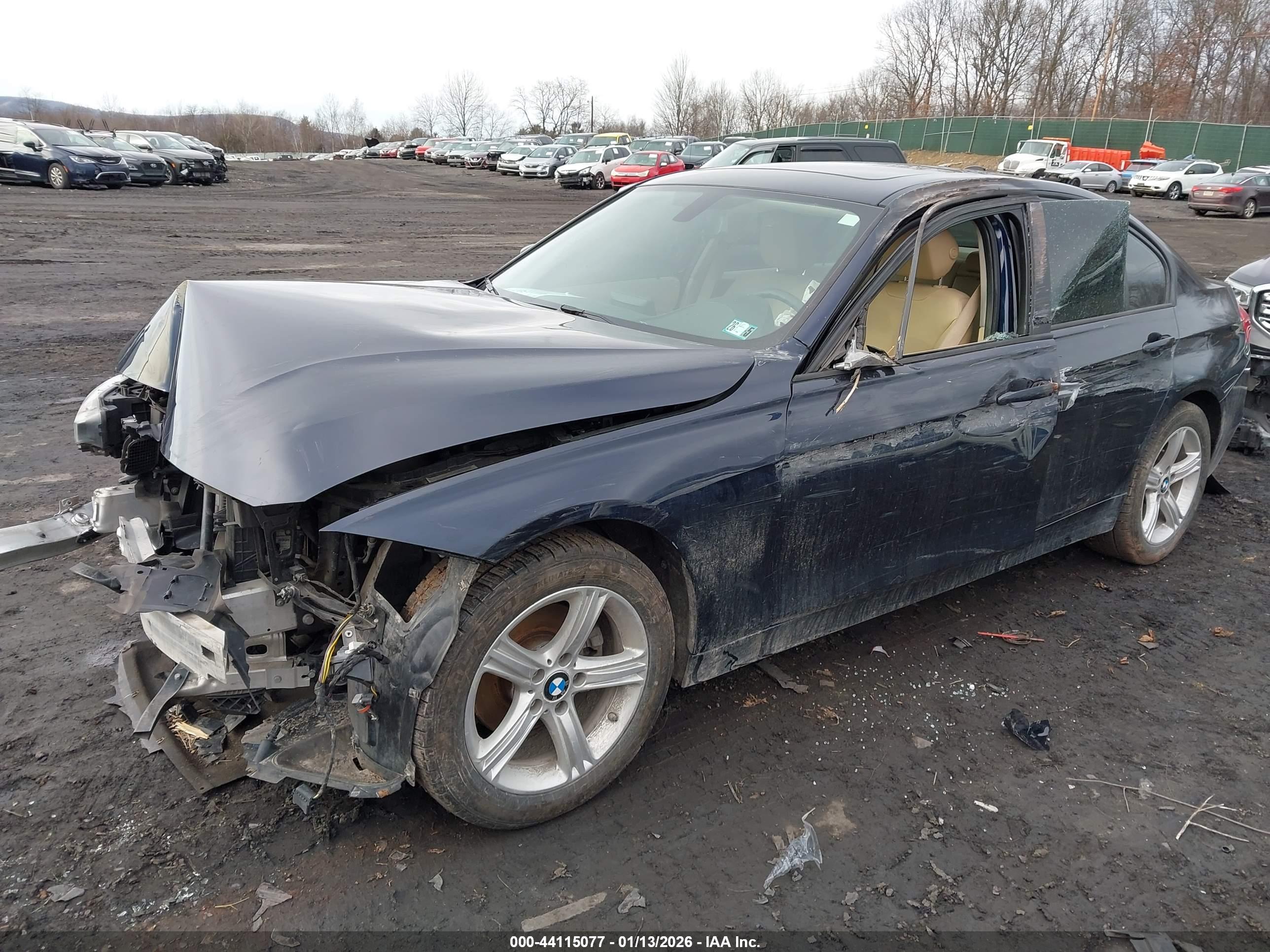BMW 320I image 2