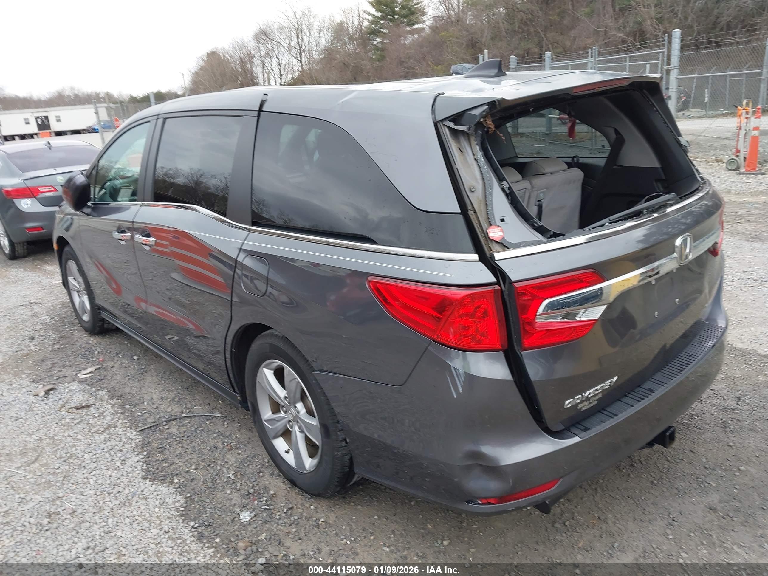 HONDA ODYSSEY image 3