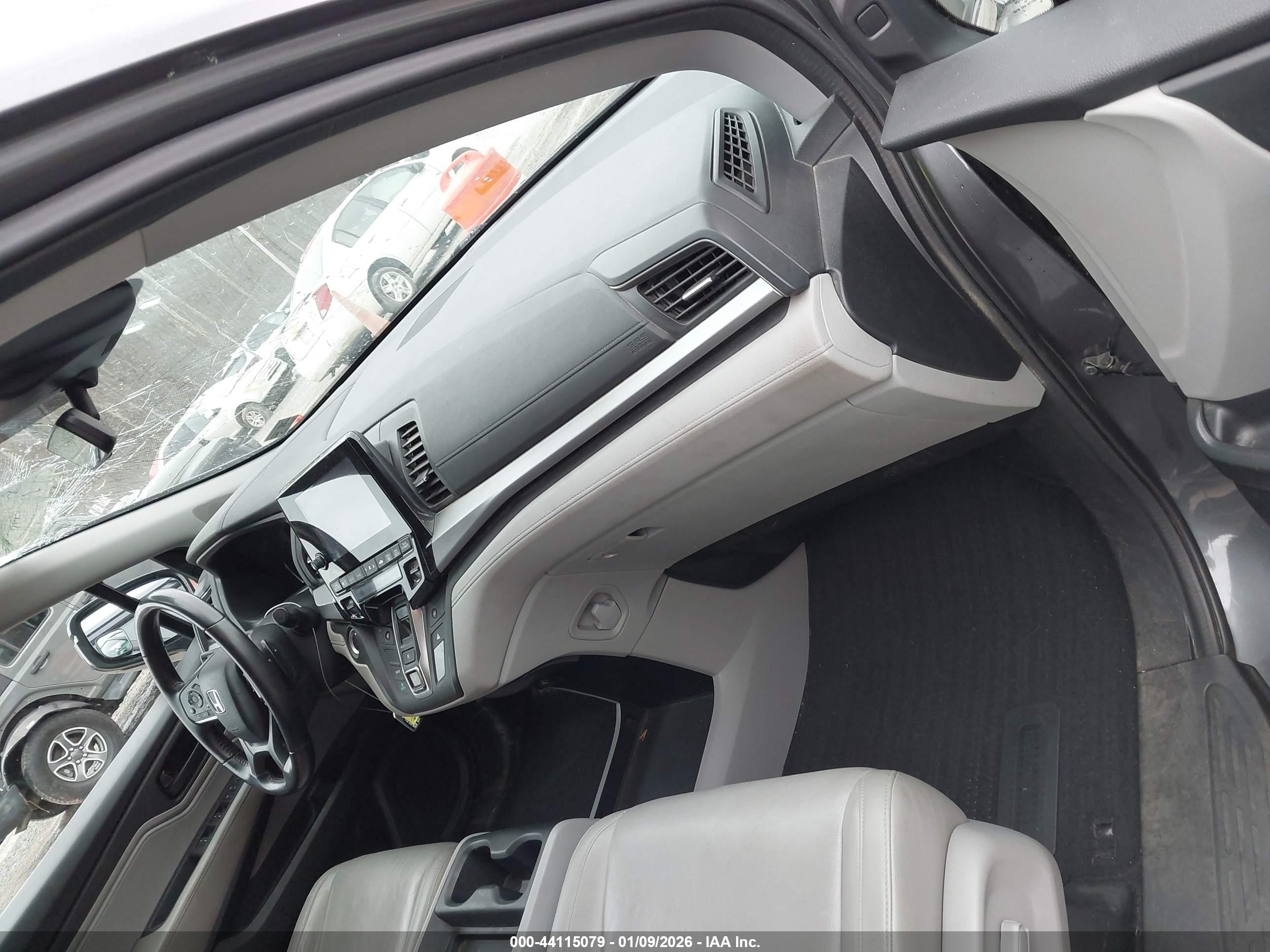 HONDA ODYSSEY image 5