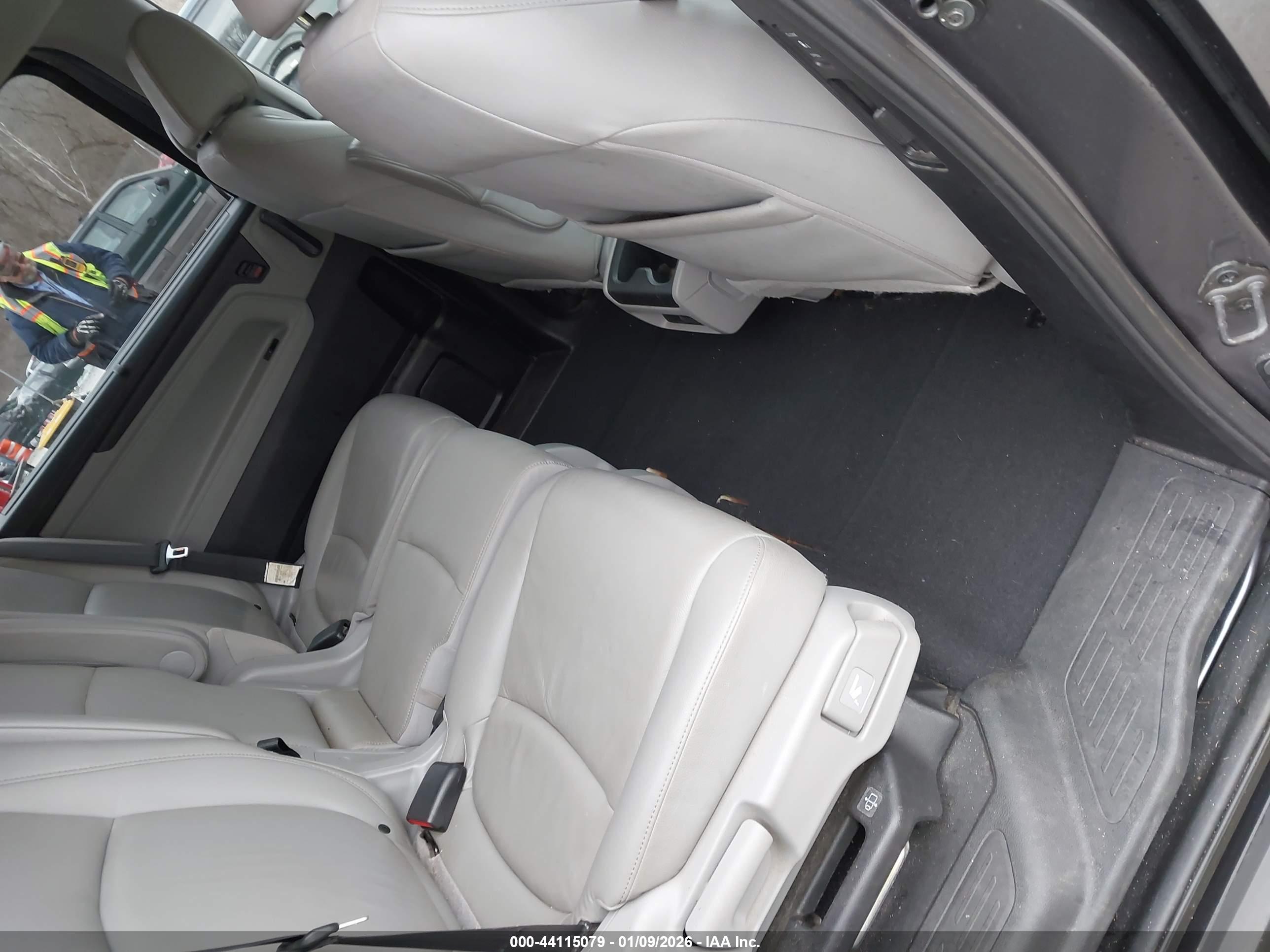 HONDA ODYSSEY image 8