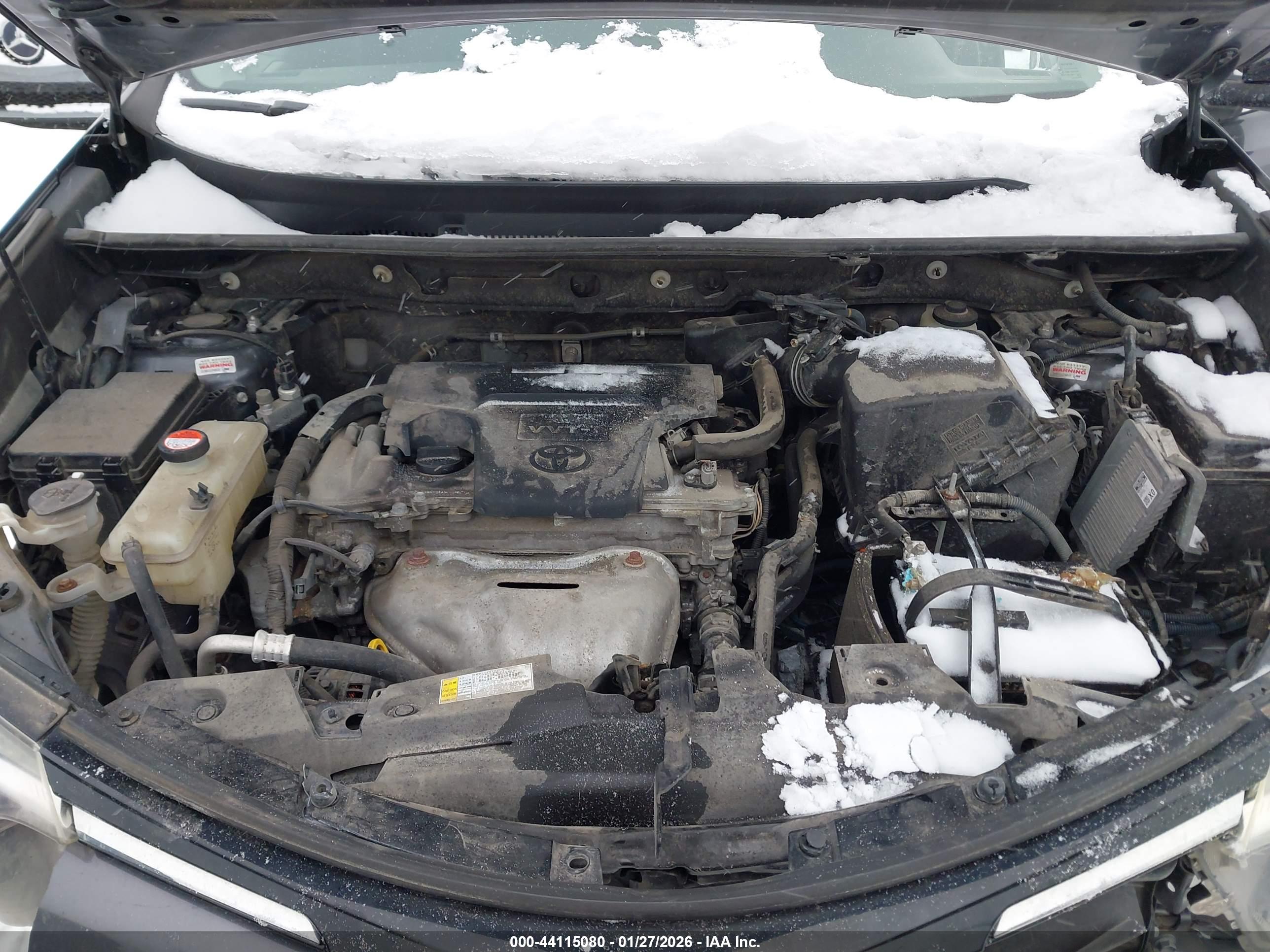 TOYOTA RAV4 image 10