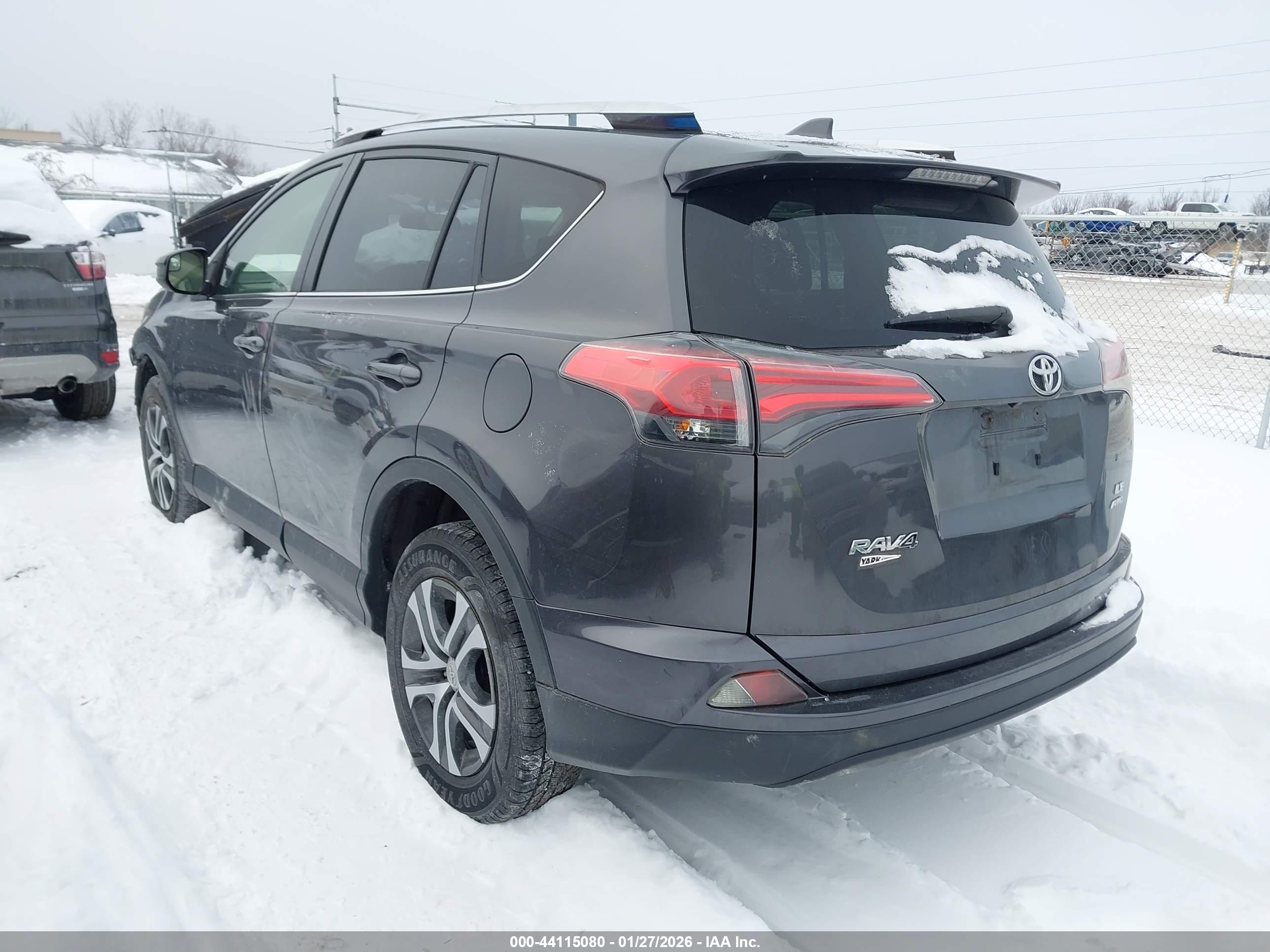 TOYOTA RAV4 image 3