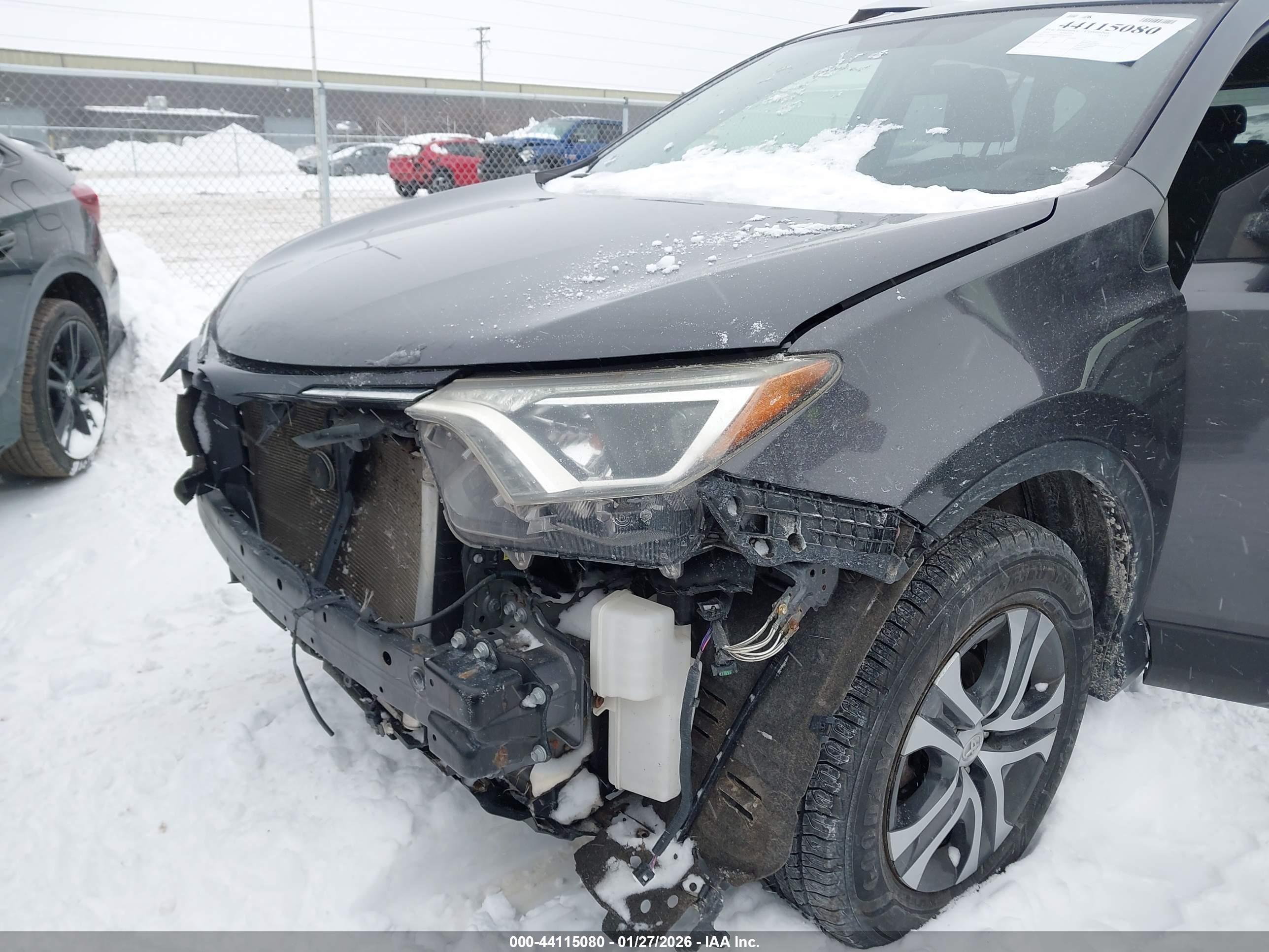 TOYOTA RAV4 image 6