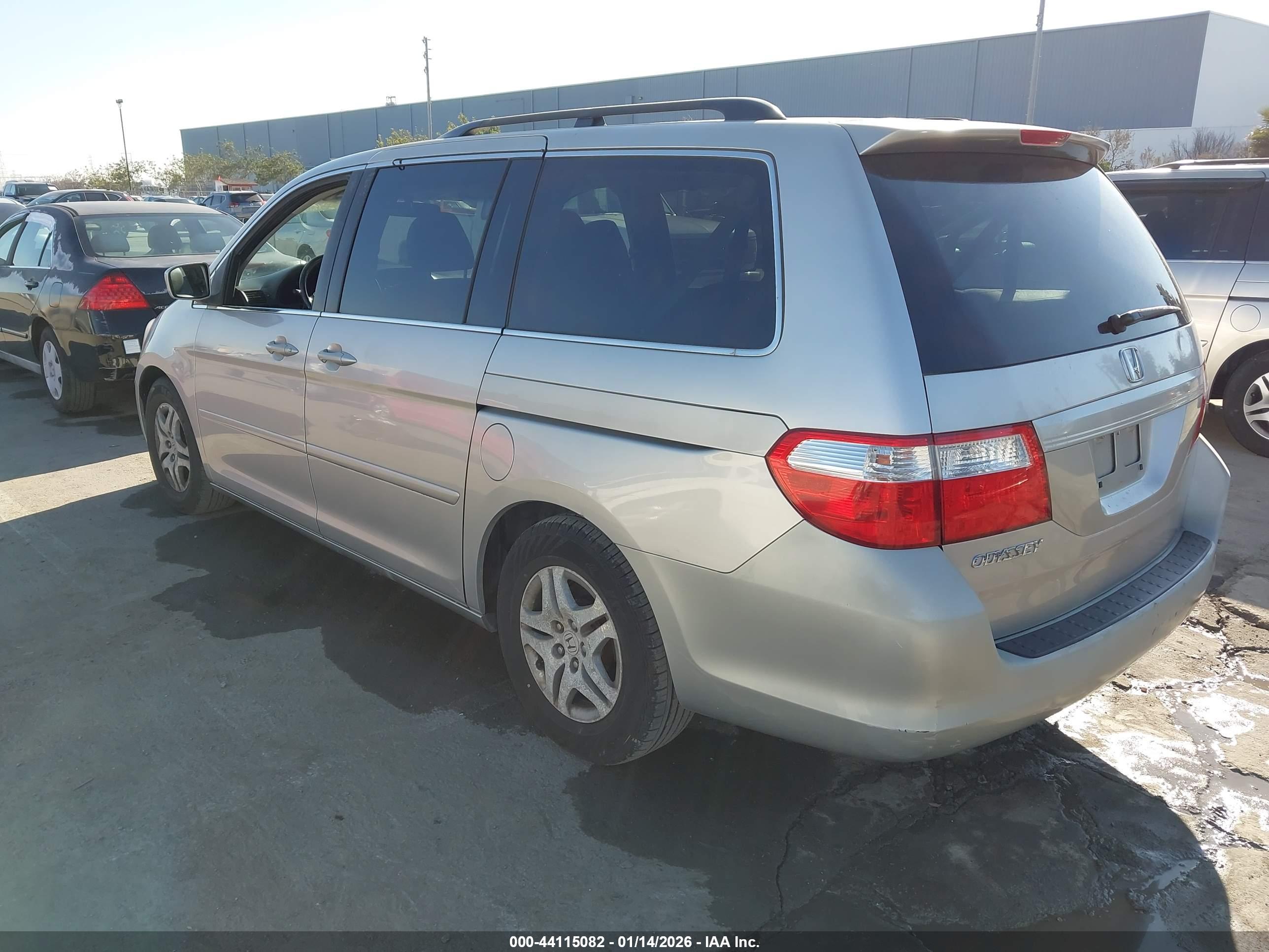 HONDA ODYSSEY image 3