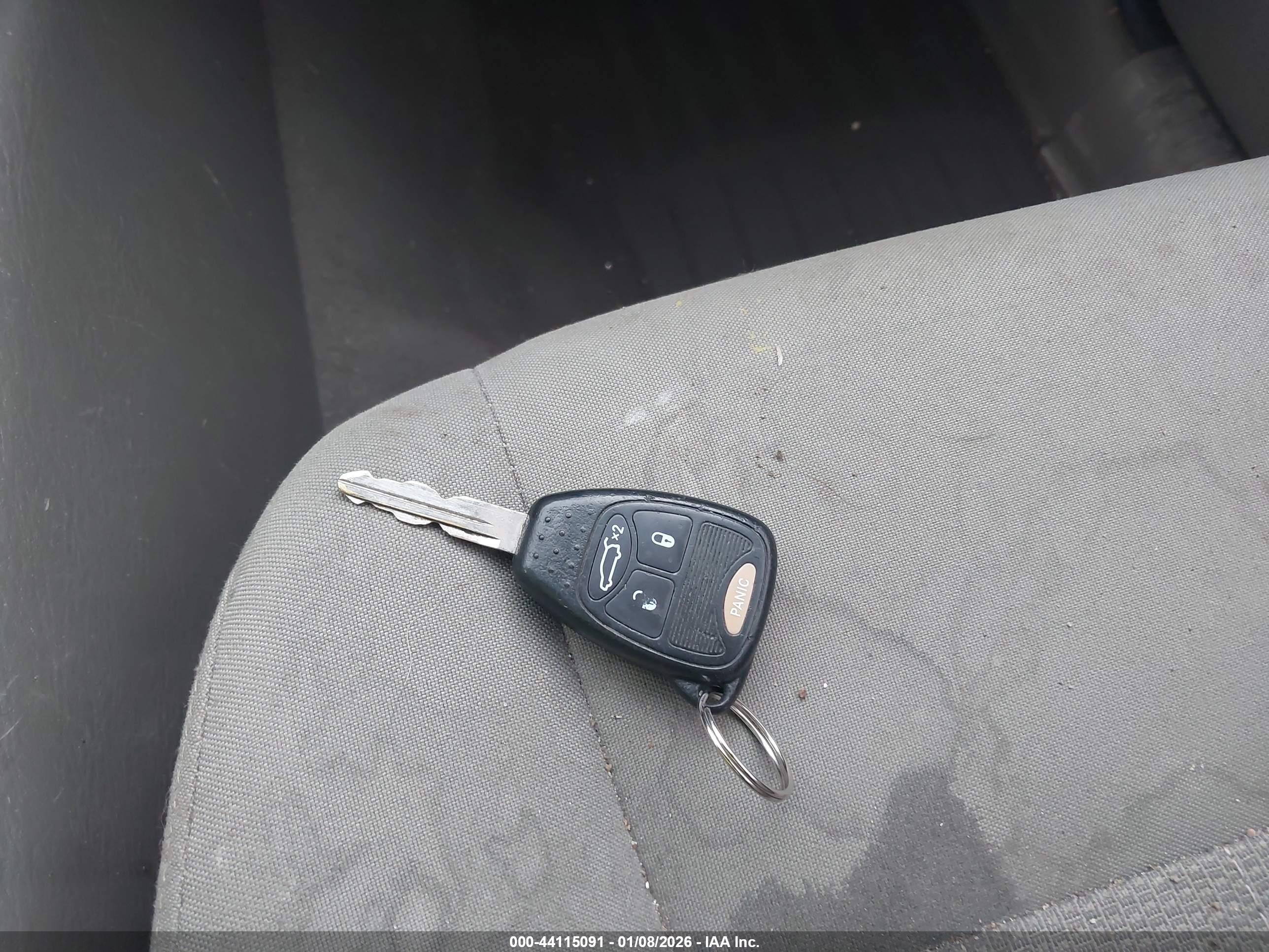 JEEP LIBERTY image 11